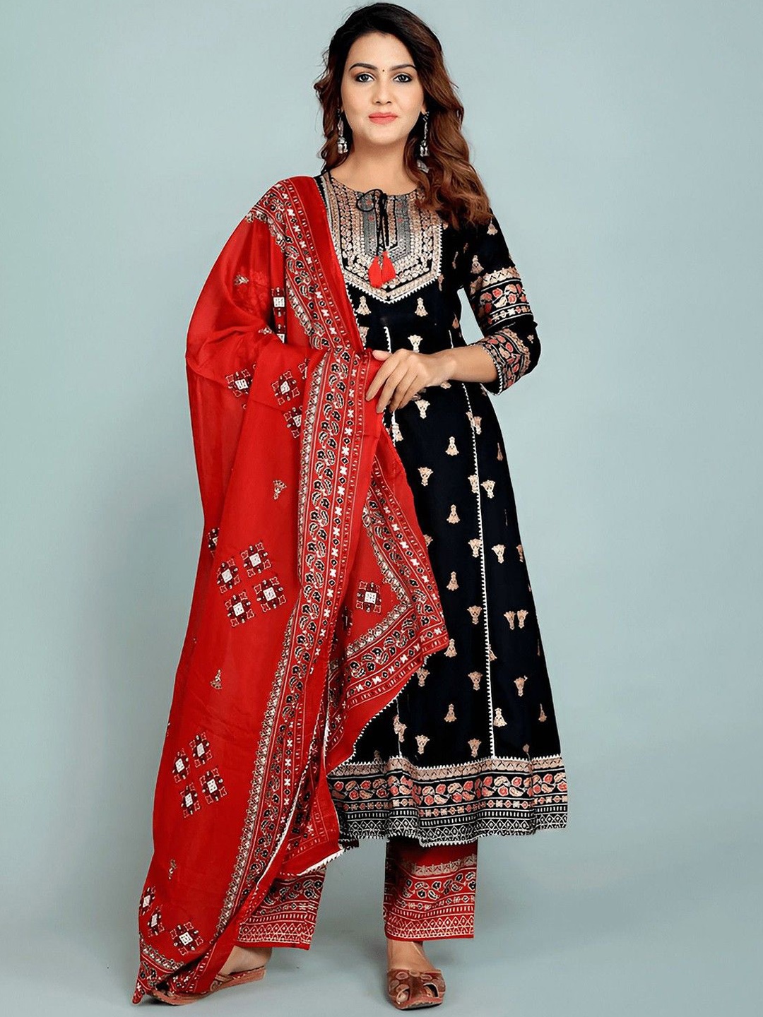 Parth Fab Ethnic Motifs Embroidered Thread Work Anarkali Kurta With Trousers & Dupatta, Black
Parth Fab Ethnic Motifs Embroidered Thread Work Anarkali Kurta With Trousers & Dupatta, Black