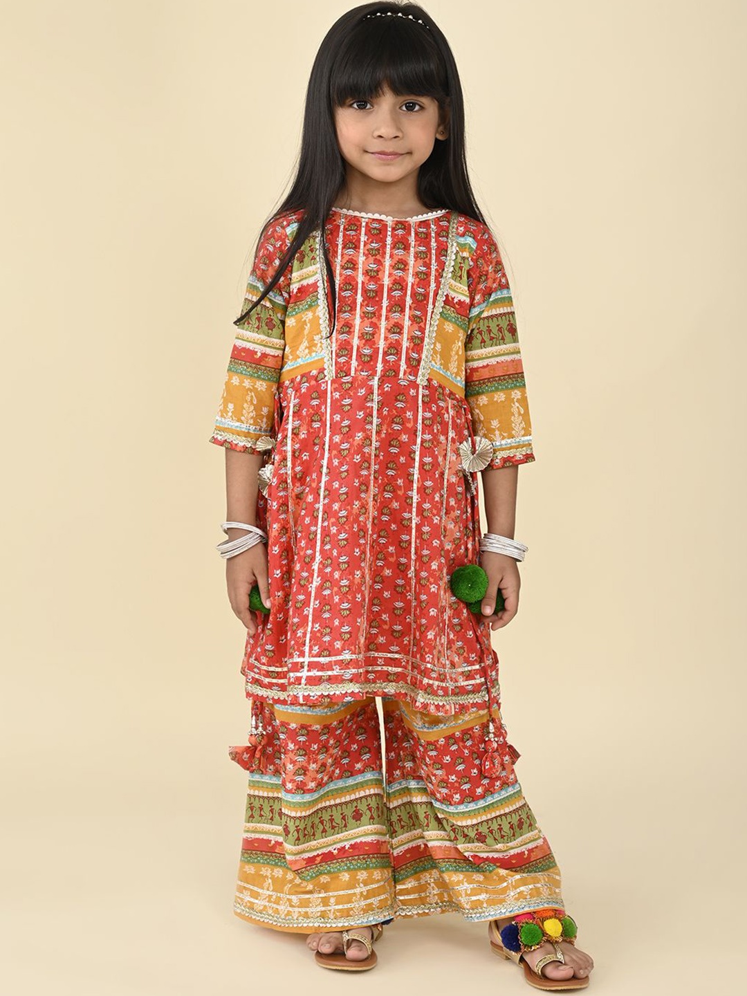 LIL PITAARA Girls Floral Printed Gotta Patti Pure Cotton Straight Kurta With Palazzos, Red
LIL PITAARA Girls Floral Printed Gotta Patti Pure Cotton Straight Kurta With Palazzos, Red
