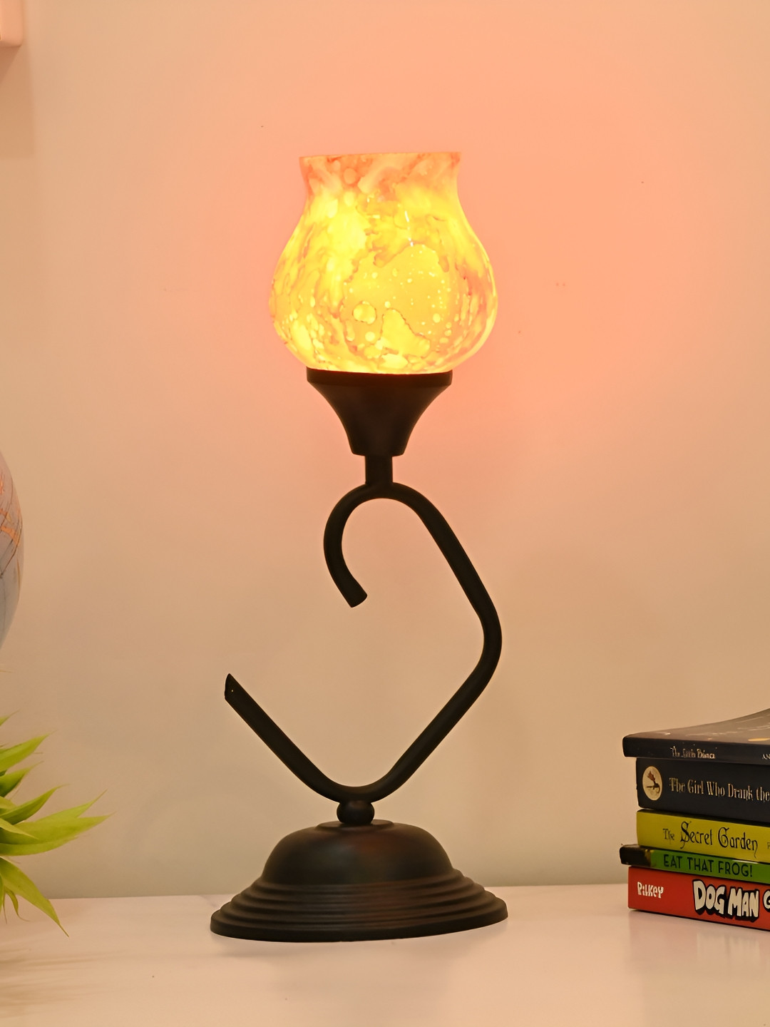 Afast Orange & Black Printed Traditional Bell Shaped Glass Table Lamp With Adjustable Cord
Afast Orange & Black Printed Traditional Bell Shaped Glass Table Lamp With Adjustable Cord