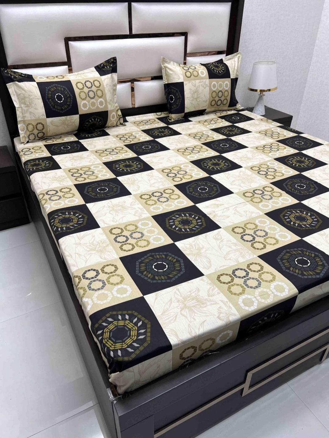 Pure Decor Velar Sib White Checked 380 TC Pure Cotton King Bedsheet With 2 Pillow Covers
Pure Decor Velar Sib White Checked 380 TC Pure Cotton King Bedsheet With 2 Pillow Covers