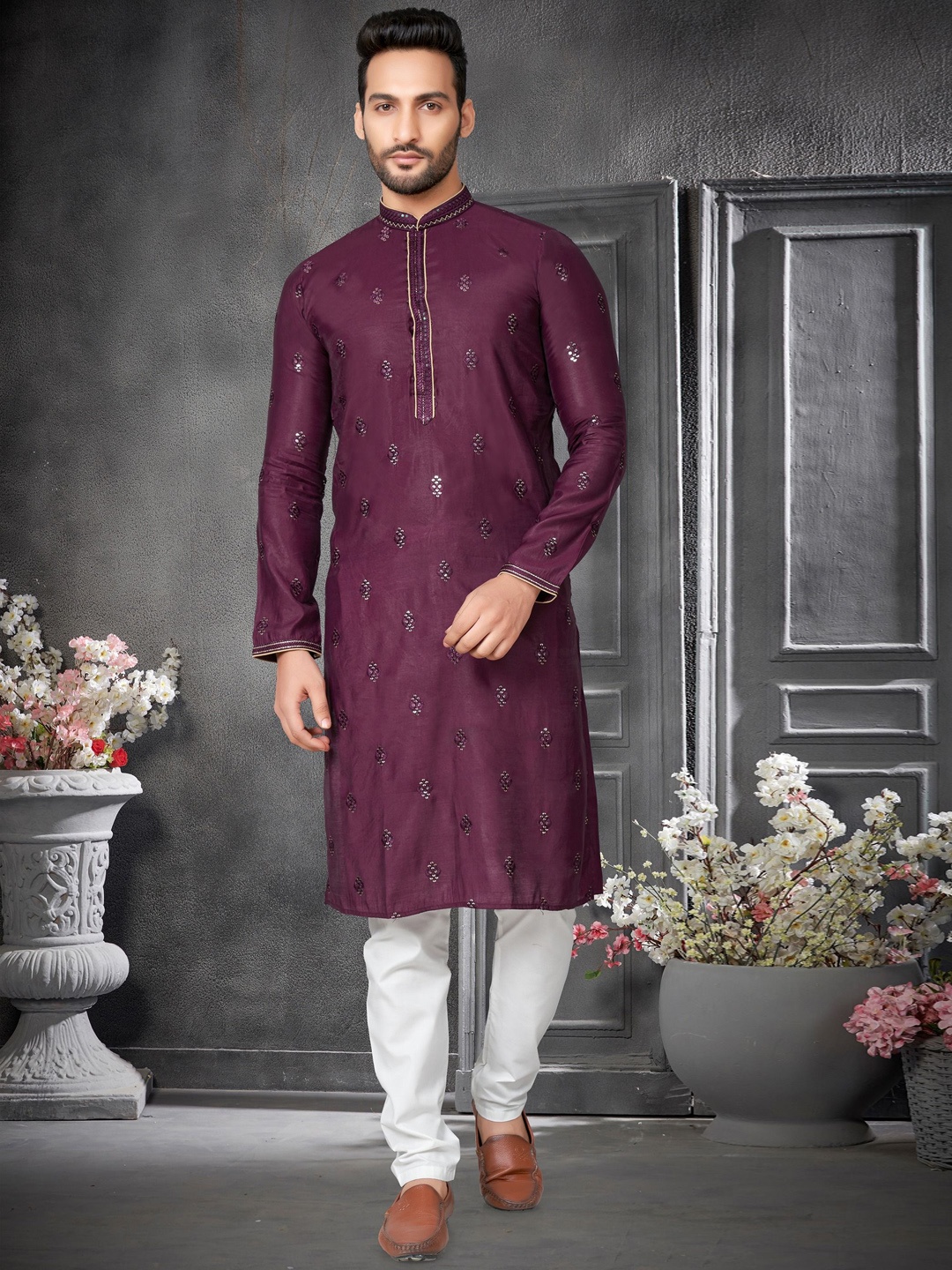 BERISTON Floral Embroidered Sequinned Chanderi Silk Straight Kurta with Pyjamas, Burgundy
BERISTON Floral Embroidered Sequinned Chanderi Silk Straight Kurta with Pyjamas, Burgundy