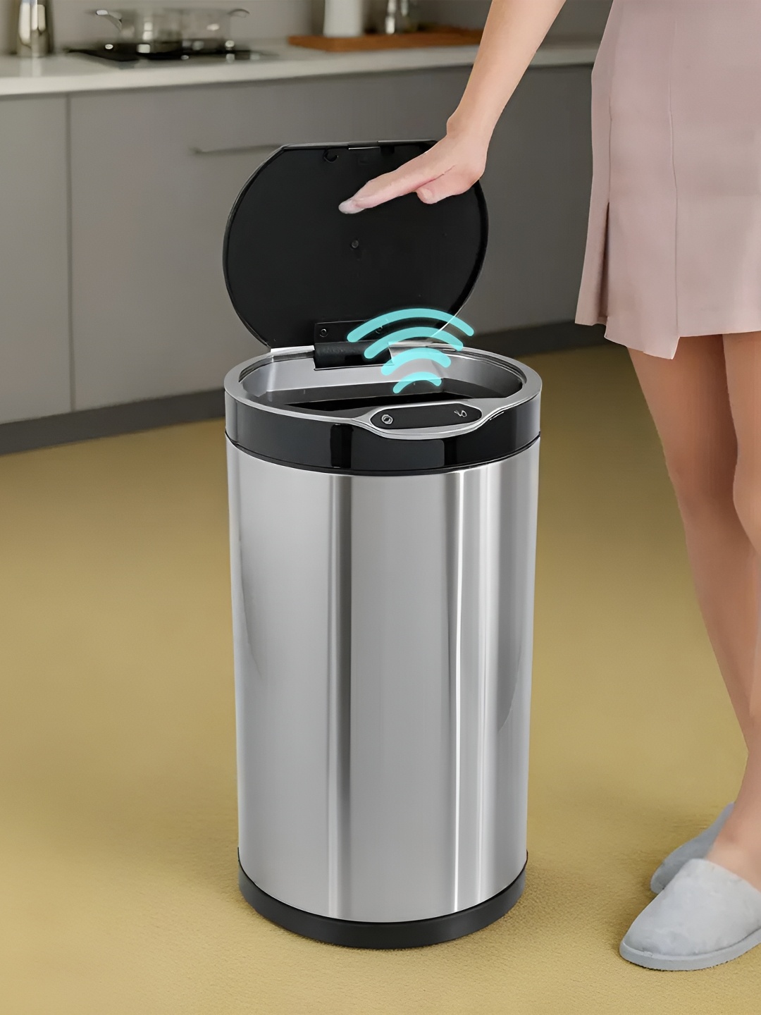 The Better Home Grey & Black Stainless Steel Automatic Dustbins With Lid- 20 l, Silver
The Better Home Grey & Black Stainless Steel Automatic Dustbins With Lid- 20 l, Silver