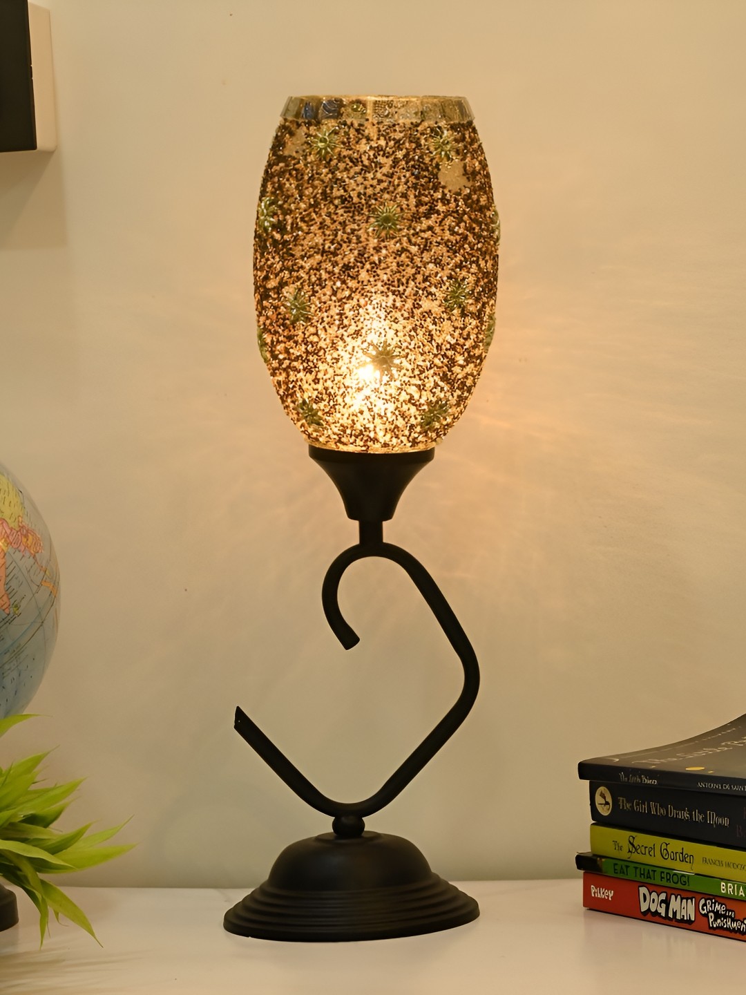 Afast Brown & Beige Textured Traditional Bell Shaped Glass Table Lamp With Adjustable Cord
Afast Brown & Beige Textured Traditional Bell Shaped Glass Table Lamp With Adjustable Cord