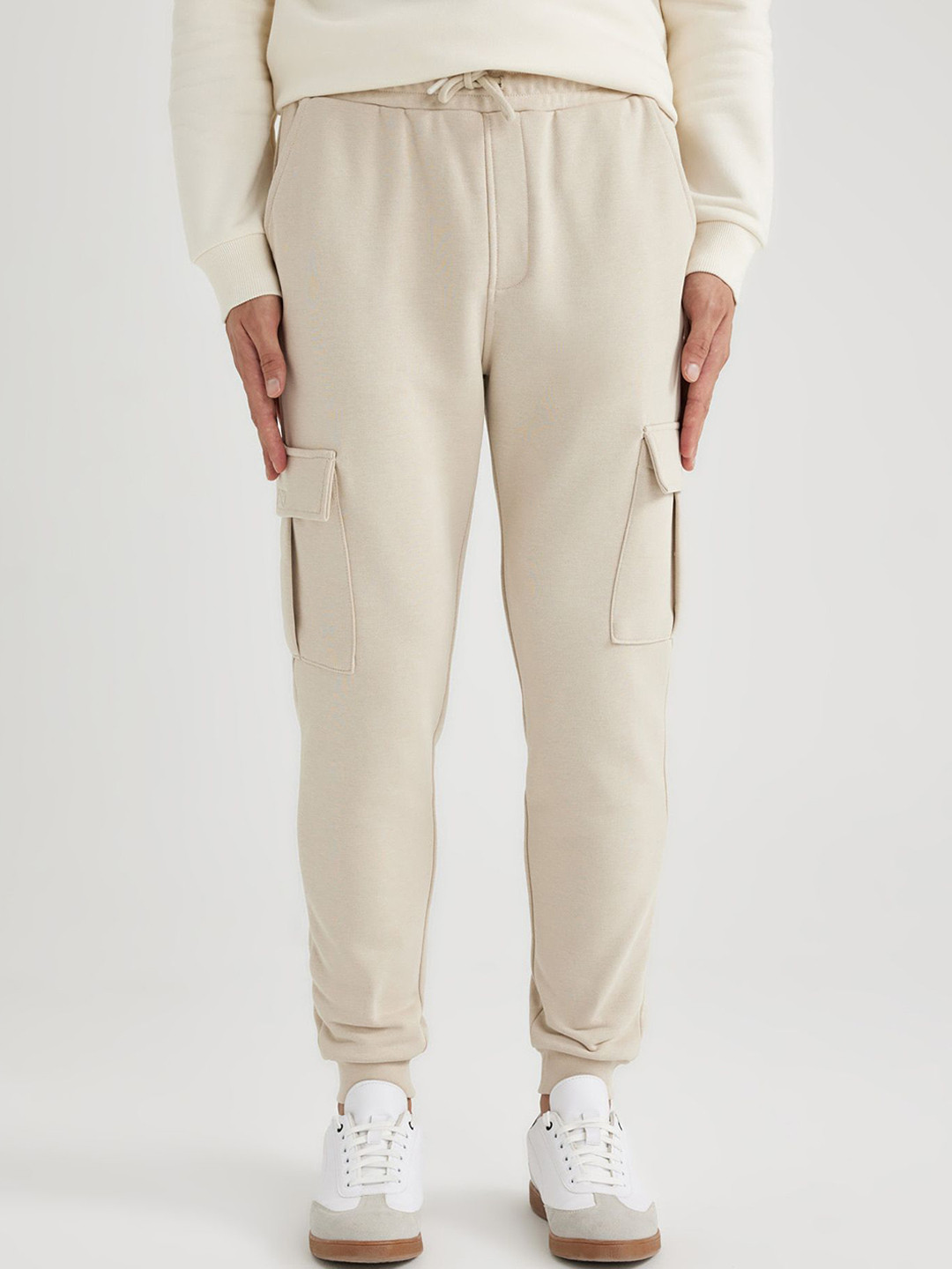 DeFacto Men Mid-Rise Cargos Joggers, Cream 
DeFacto Men Mid-Rise Cargos Joggers, Cream
