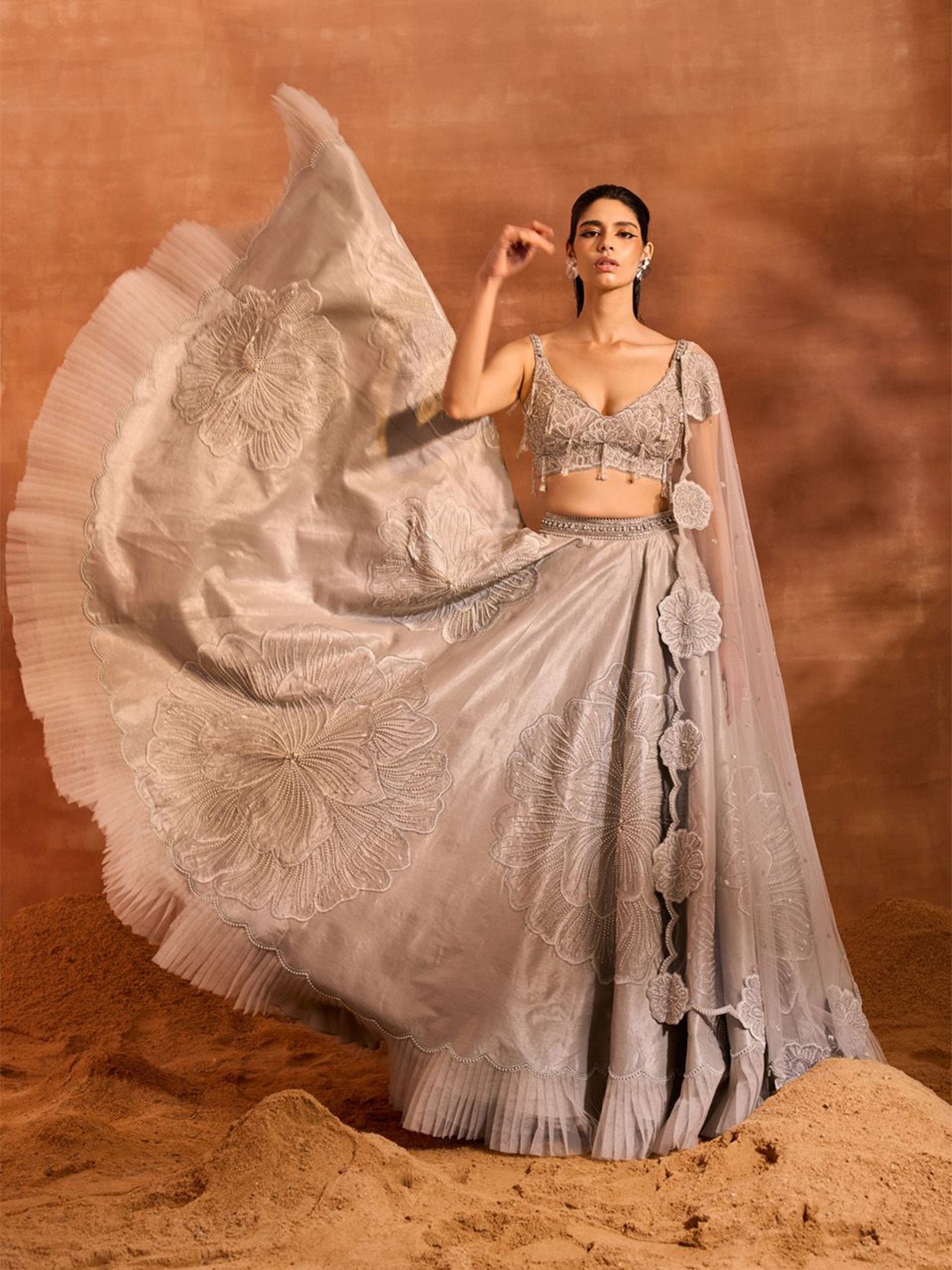 DIVYA AGGARWAL Embellished Beads and Stones Ready to Wear Lehenga & Blouse With Dupatta, Silver
DIVYA AGGARWAL Embellished Beads and Stones Ready to Wear Lehenga & Blouse With Dupatta, Silver
