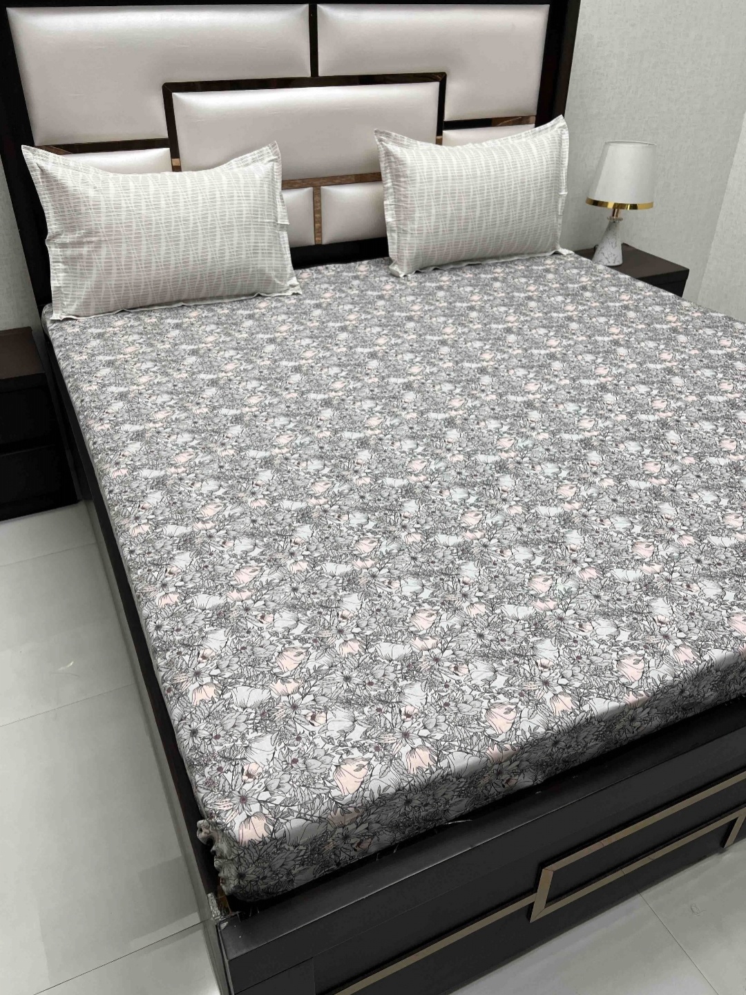 Pure Decor Cotton King Size Double Bed Bedsheet With 2 Pillow Covers 2.74m X 2.74m, Grey
Pure Decor Cotton King Size Double Bed Bedsheet With 2 Pillow Covers 2.74m X 2.74m, Grey