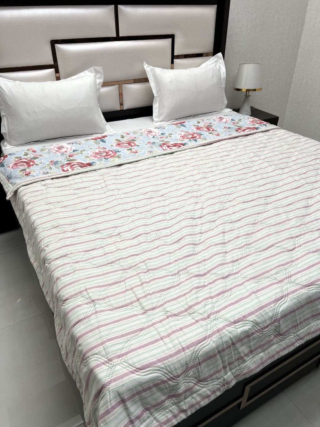 Pure Decor Blue & Pink Floral Printed AC Room 210 GSM Reversible Double Bed Comforter
Pure Decor Blue & Pink Floral Printed AC Room 210 GSM Reversible Double Bed Comforter