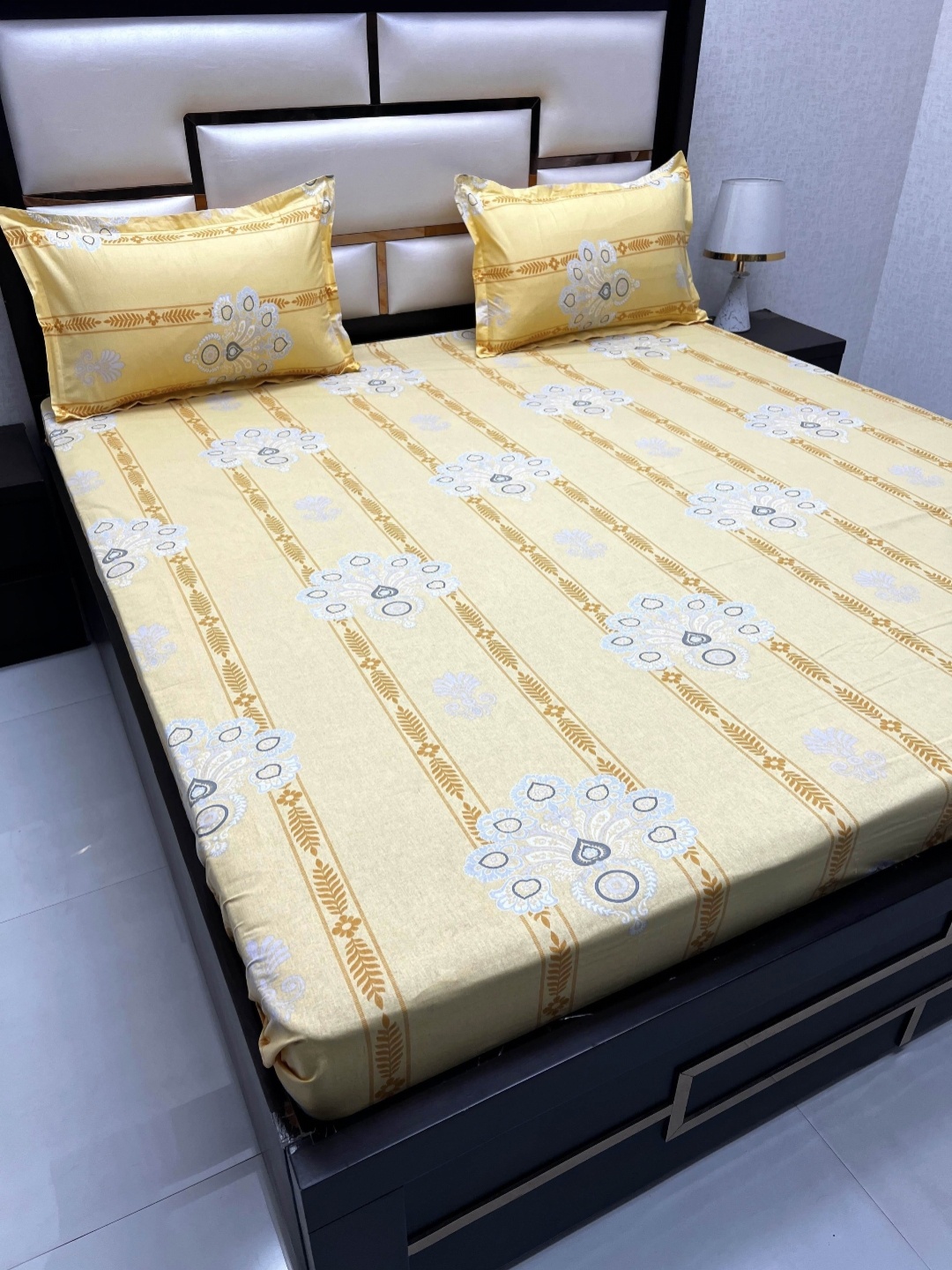 Pure Decor Passion Yellow & White Ethnic Motifs 250 TC Queen Bedsheet with 2 Pillow Covers
Pure Decor Passion Yellow & White Ethnic Motifs 250 TC Queen Bedsheet with 2 Pillow Covers