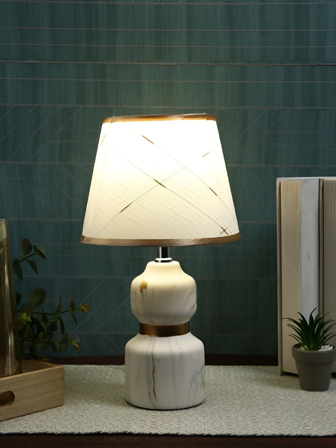 TAYHAA White & Gold-toned Printed Ceramic Contemporary Frusturical Shaped Table Lamp
TAYHAA White & Gold-toned Printed Ceramic Contemporary Frusturical Shaped Table Lamp