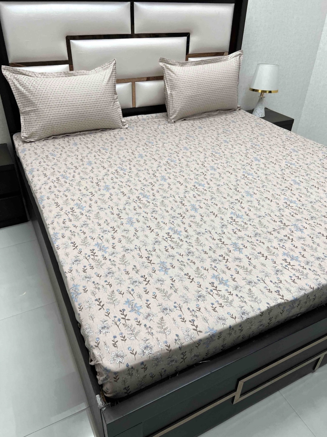Pure Decor Cotton King Size Double Bed Bedsheet With 2 Pillow Covers 2.74m X 2.74m, Brown
Pure Decor Cotton King Size Double Bed Bedsheet With 2 Pillow Covers 2.74m X 2.74m, Brown