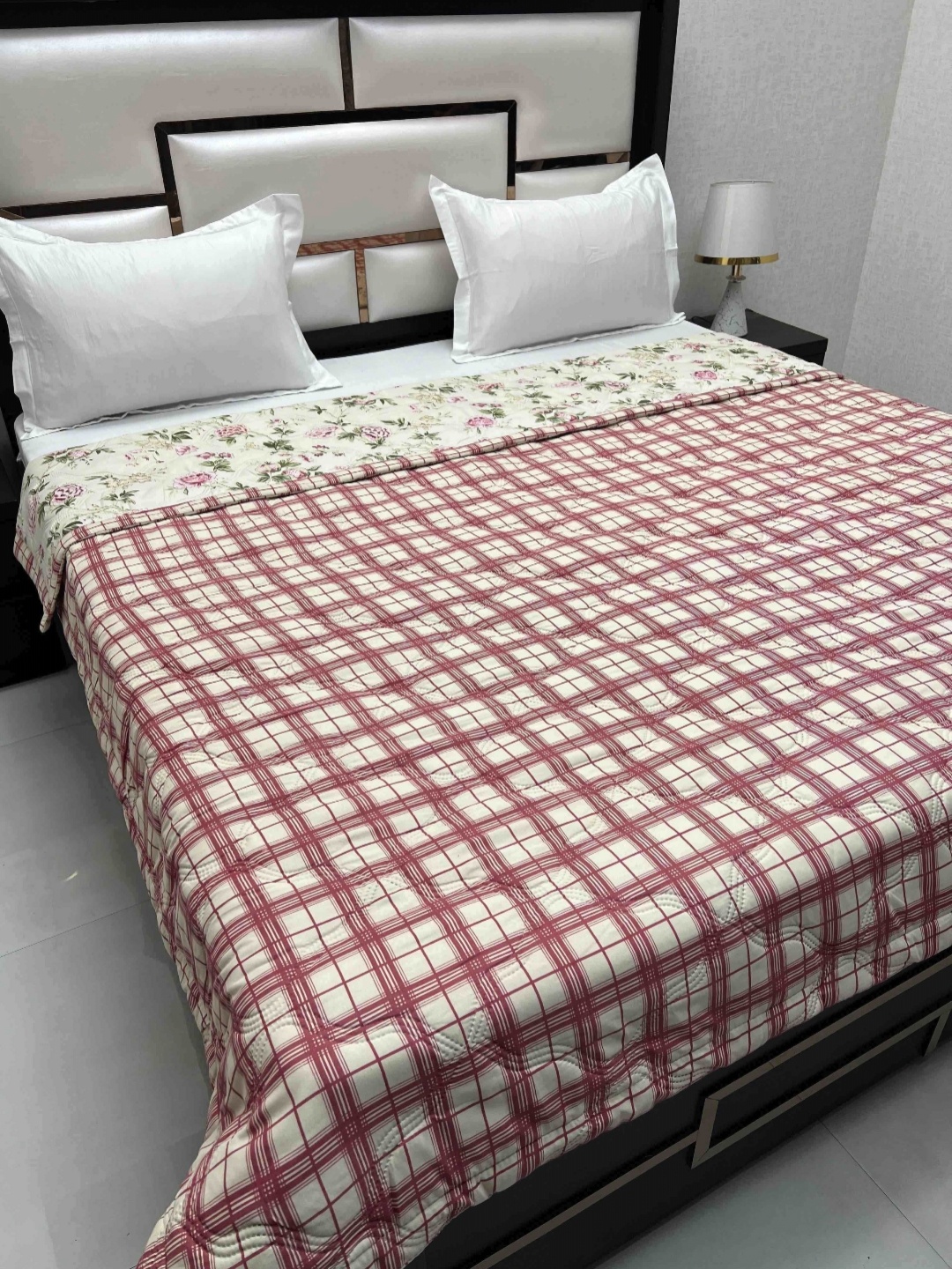 Pure Decor Red & Cream Floral Printed AC Room 210 GSM Reversible Double Bed Comforter
Pure Decor Red & Cream Floral Printed AC Room 210 GSM Reversible Double Bed Comforter