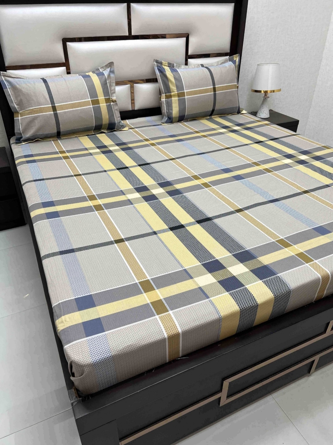 Pure Decor Cotton Queen Size Double Bed Bedsheet With 2 Pillow Covers 2.28m X 2.54m, Grey
Pure Decor Cotton Queen Size Double Bed Bedsheet With 2 Pillow Covers 2.28m X 2.54m, Grey