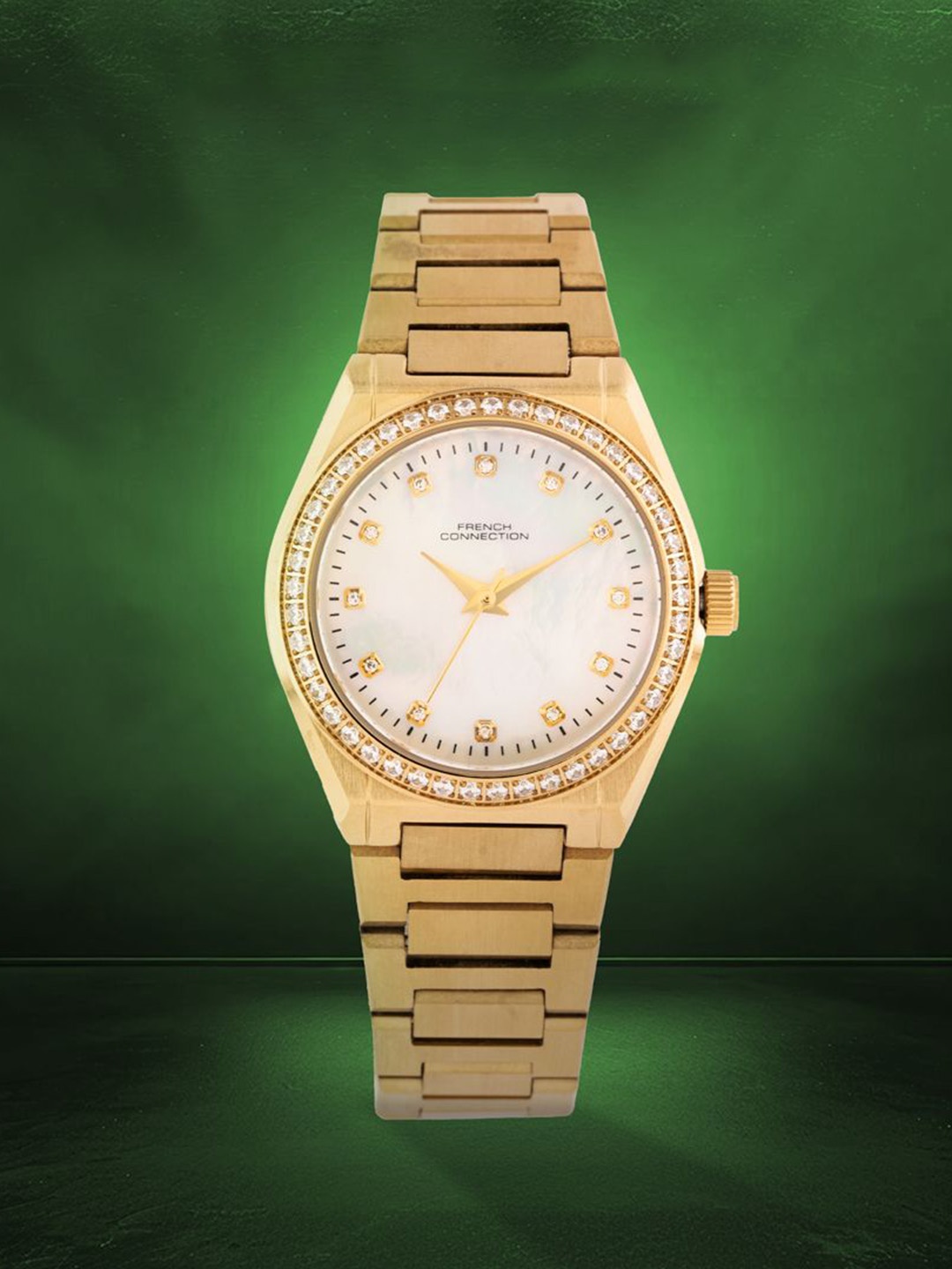French Connection Women Embellished Dial & Stainless Steel Bracelet Style Straps Analogue Watch FCH10GM, White
French Connection Women Embellished Dial & Stainless Steel Bracelet Style Straps Analogue Watch FCH10GM, White