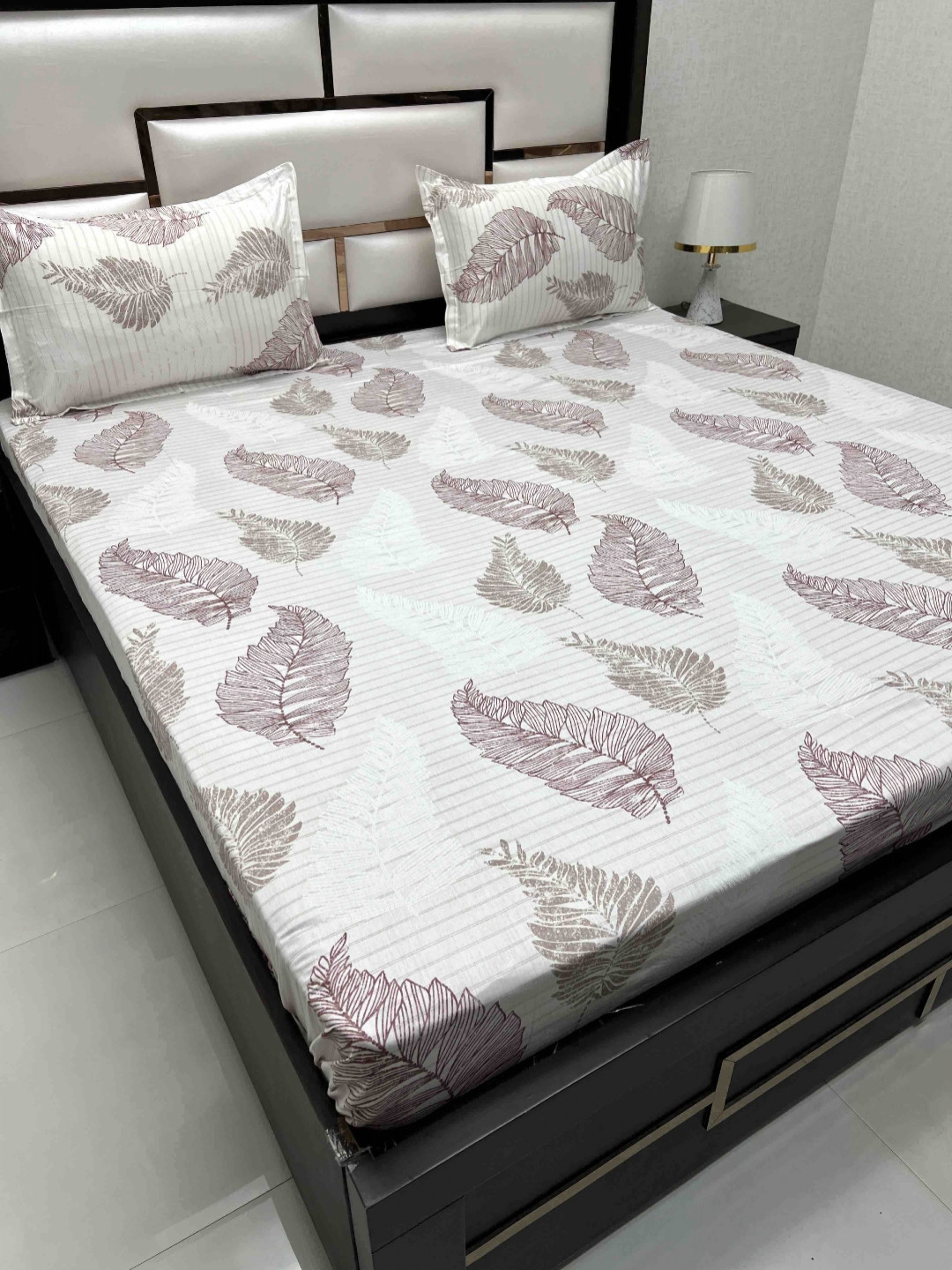 Pure Decor Royal Velar White Floral 400 TC Pure Cotton King Bedsheet With 2 Pillow Covers
Pure Decor Royal Velar White Floral 400 TC Pure Cotton King Bedsheet With 2 Pillow Covers