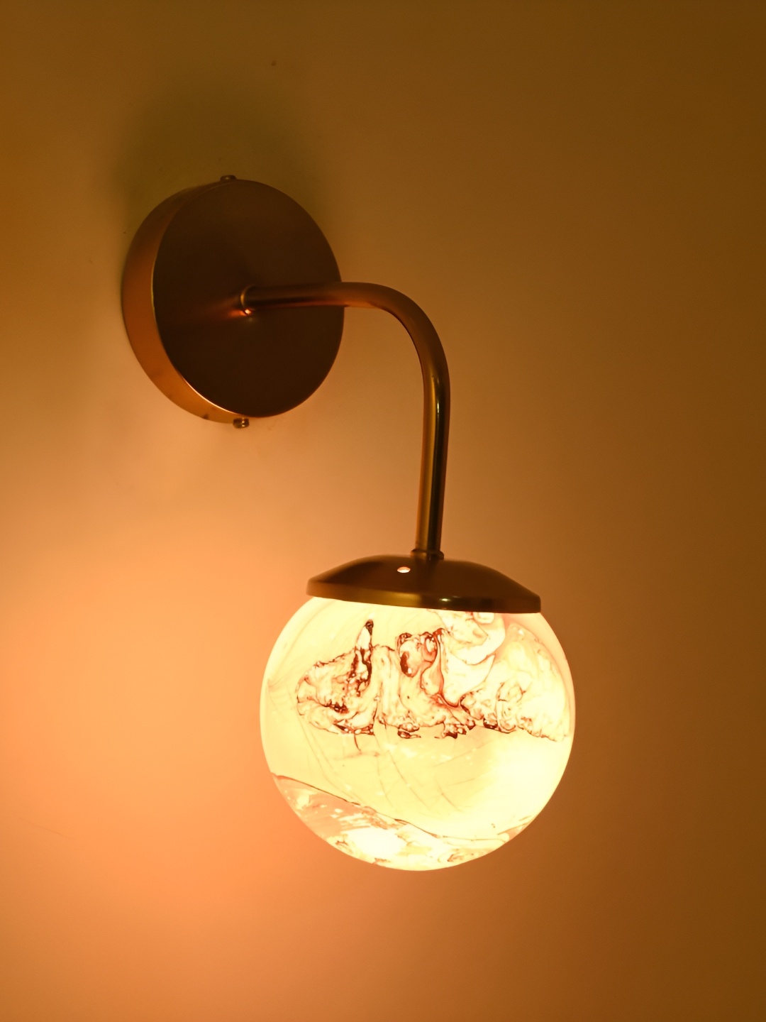 Afast Brown & White Abstract Printed Glass Contemporary Spherical Shaped Wall Lamp
Afast Brown & White Abstract Printed Glass Contemporary Spherical Shaped Wall Lamp
