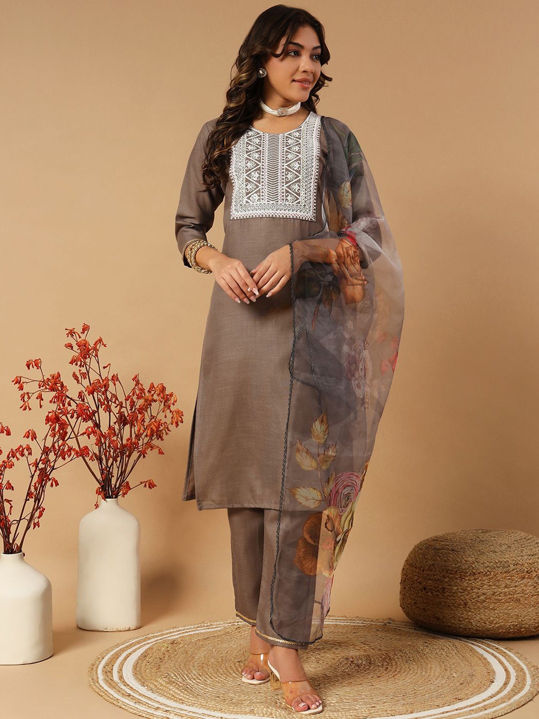 MORLY Ethnic Motifs Embroidered Thread Work Straight Kurta with Trousers & With Dupatta, Grey
MORLY Ethnic Motifs Embroidered Thread Work Straight Kurta with Trousers & With Dupatta, Grey