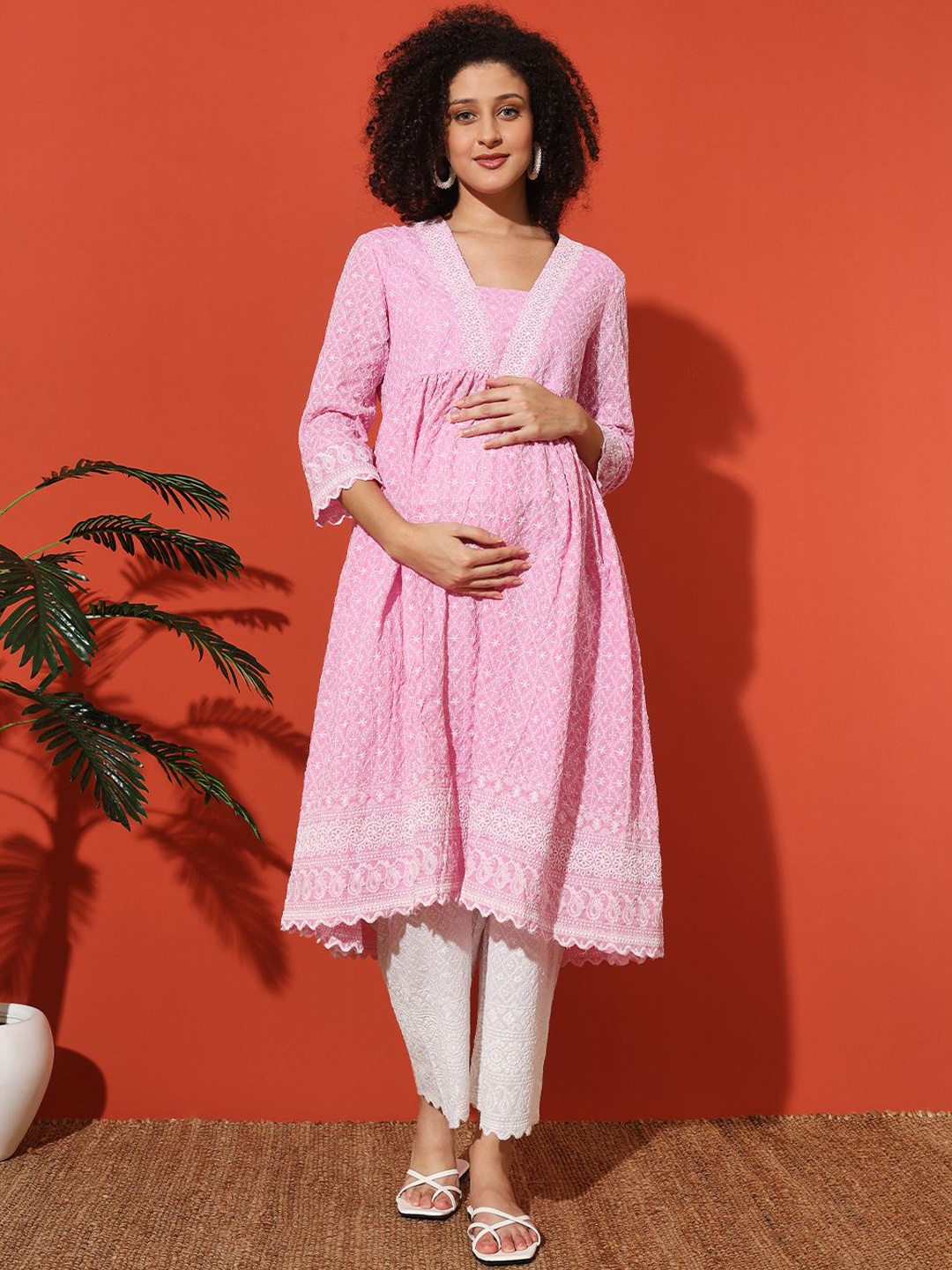 angloindu Floral Embroidered Regular Maternity Pure Cotton A-Line Kurta with Trousers, Pink
angloindu Floral Embroidered Regular Maternity Pure Cotton A-Line Kurta with Trousers, Pink