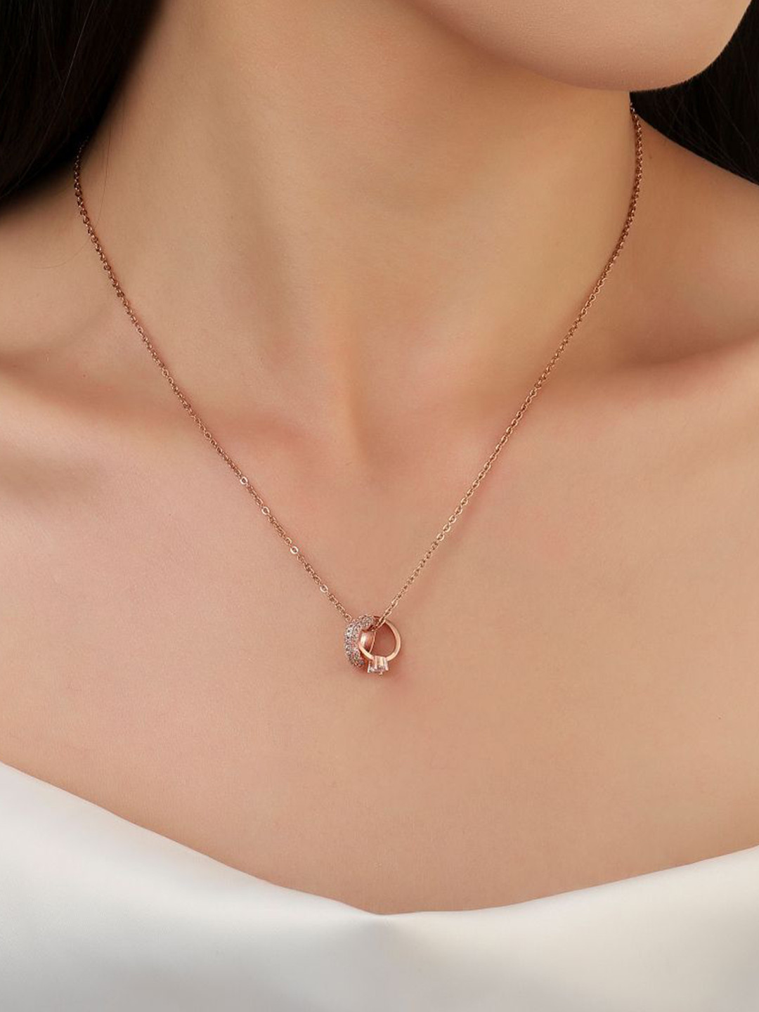 SALTY Rose Gold-Plated Stainless Steel Elvi Ring heart-Shaped Pendants With Chains
SALTY Rose Gold-Plated Stainless Steel Elvi Ring heart-Shaped Pendants With Chains