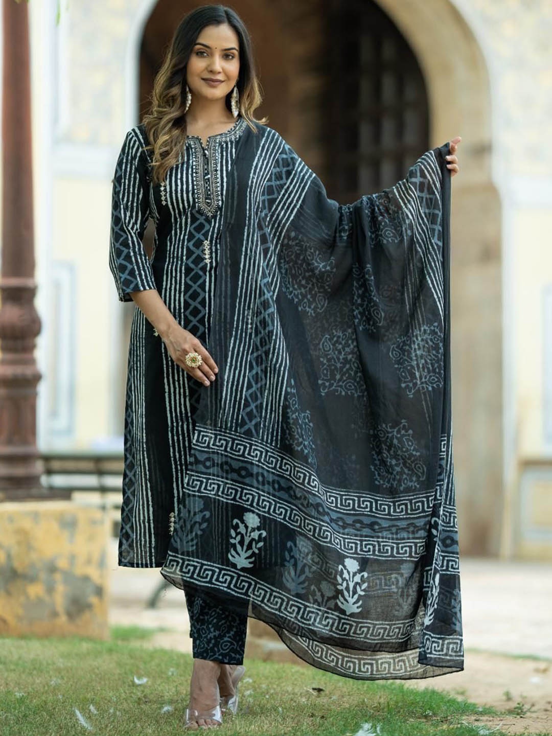 KALINI Geometric Printed Thread Work Pure Cotton Straight Kurta With Trousers & Dupatta, Black
KALINI Geometric Printed Thread Work Pure Cotton Straight Kurta With Trousers & Dupatta, Black