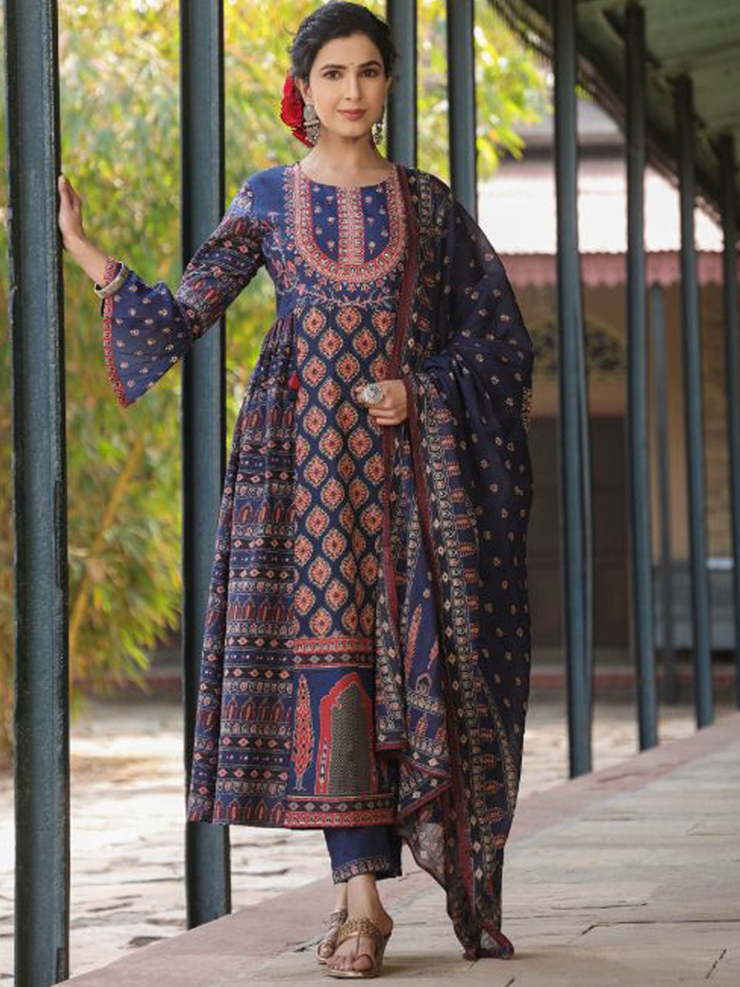 Kiana Ethnic Motifs Printed Sequinned Pure Cotton Anraklai Kurta With Trousers & Dupatta, Blue
Kiana Ethnic Motifs Printed Sequinned Pure Cotton Anraklai Kurta With Trousers & Dupatta, Blue