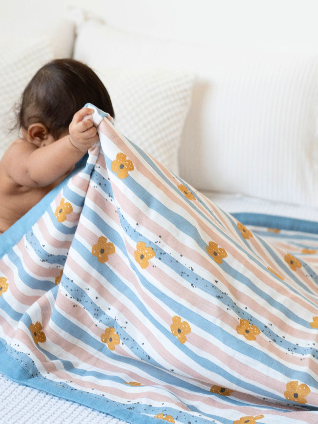 cocoon care Bamboo Muslin swaddle, Beige
cocoon care Bamboo Muslin swaddle, Beige