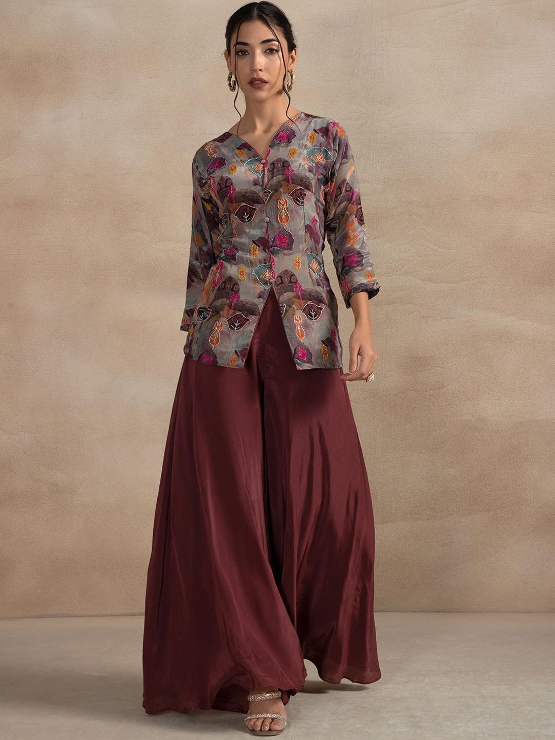 Rang by Indya Women Floral Embroidered Regular Beads and Stones Kurta with Palazzos & With Dupatta, Brown
Rang by Indya Women Floral Embroidered Regular Beads and Stones Kurta with Palazzos & With Dupatta, Brown