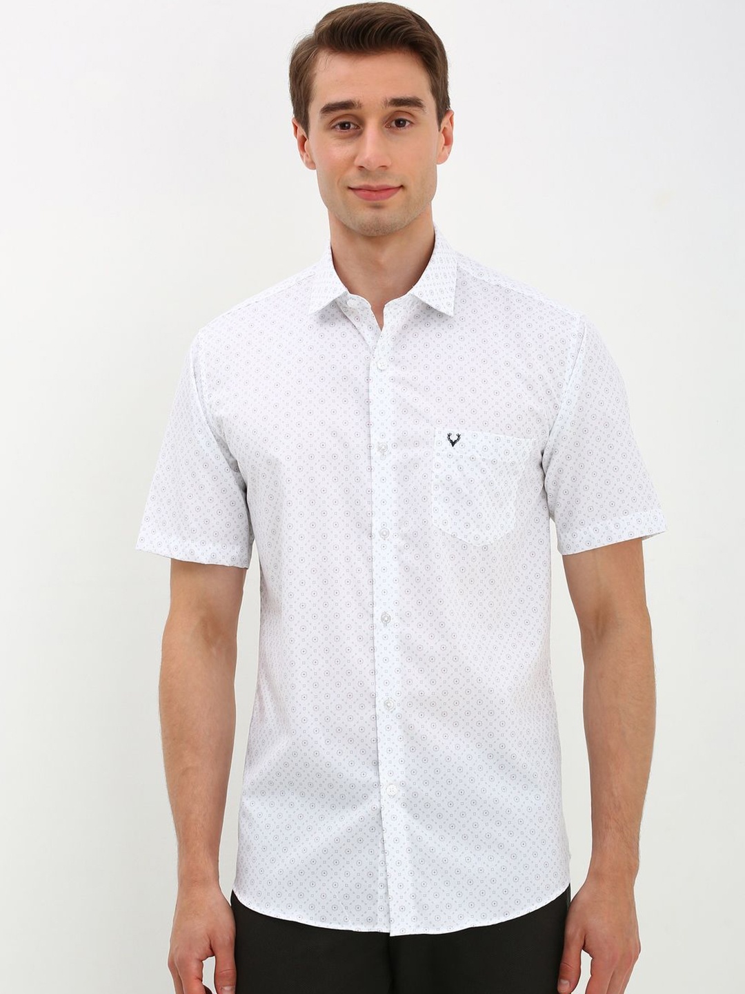 Allen Solly Men Spread Collar Micro Ditsy Printed Cotton Slim Fit Casual Shirt, White
Allen Solly Men Spread Collar Micro Ditsy Printed Cotton Slim Fit Casual Shirt, White