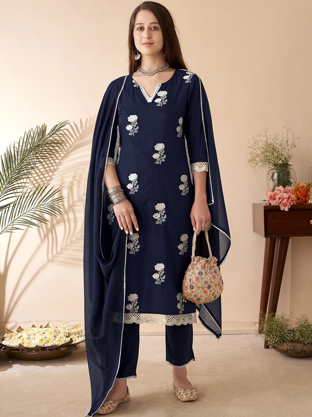 Anouk Floral Embroidered Thread Work Pure Cotton Straight Kurta With Trousers & Dupatta, Navy blue
Anouk Floral Embroidered Thread Work Pure Cotton Straight Kurta With Trousers & Dupatta, Navy blue