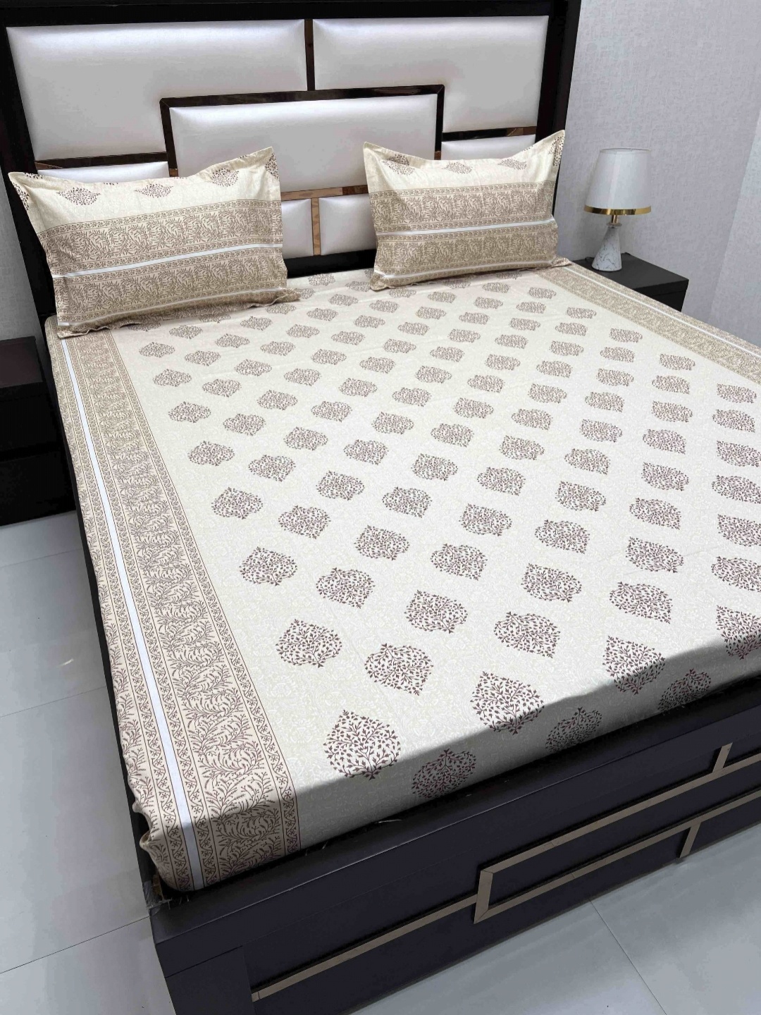 Pure Decor Yellow Ethnic Motifs Pure Cotton 330 TC Queen Bedsheet with 2 Pillow Covers
Pure Decor Yellow Ethnic Motifs Pure Cotton 330 TC Queen Bedsheet with 2 Pillow Covers