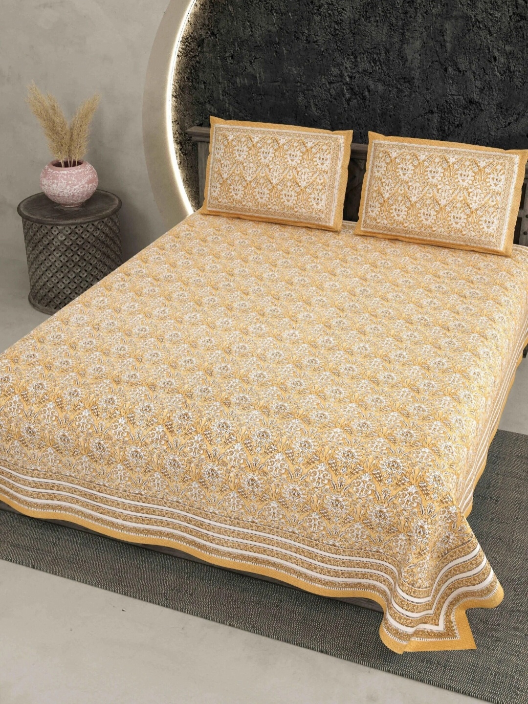 LIVING ROOTS Beige & White Floral Cotton 210 TC King Bedsheet with 2 Pillow Covers
LIVING ROOTS Beige & White Floral Cotton 210 TC King Bedsheet with 2 Pillow Covers