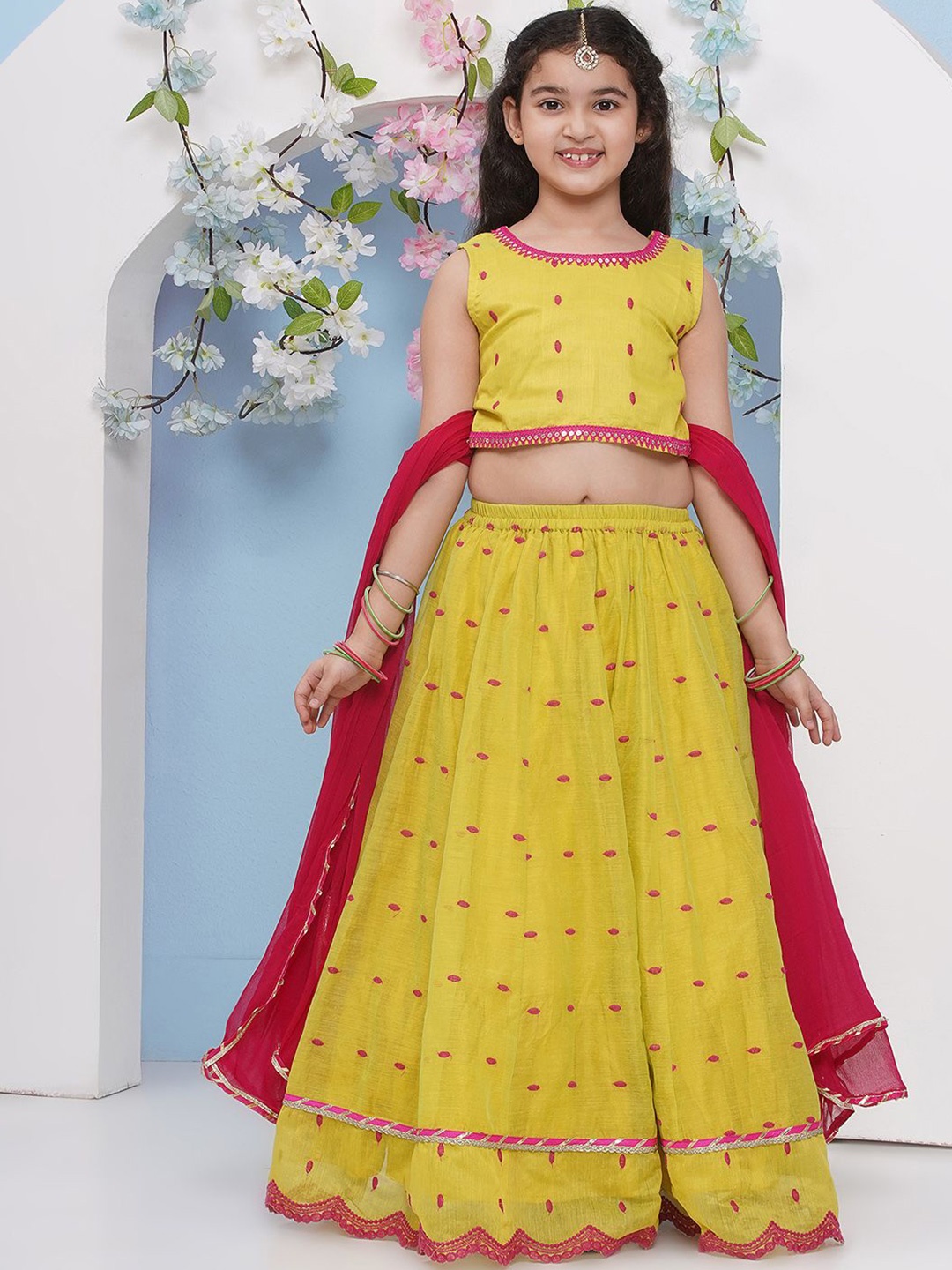 Bitiya by Bhama Girls Floral Embroidered Ready to Wear Lehenga & Blouse With Dupatta, Lime green
Bitiya by Bhama Girls Floral Embroidered Ready to Wear Lehenga & Blouse With Dupatta, Lime green