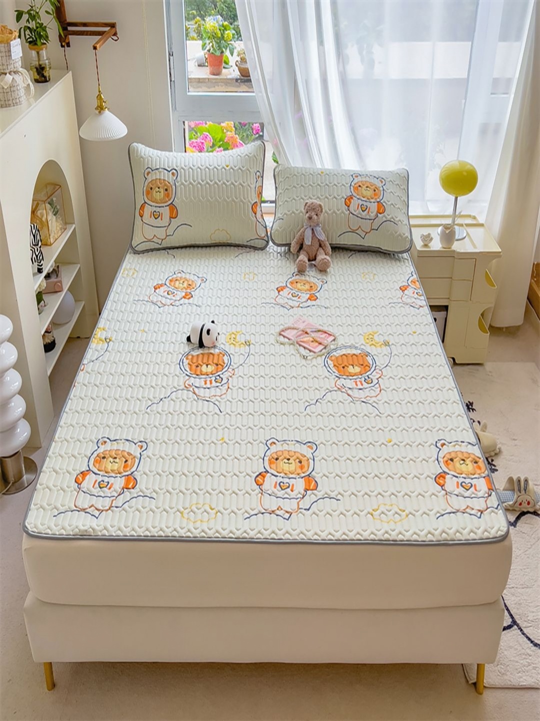 JC HOME White & Brown Graphic 160 TC Fitted Queen Bedsheet with 2 Pillow Covers
JC HOME White & Brown Graphic 160 TC Fitted Queen Bedsheet with 2 Pillow Covers