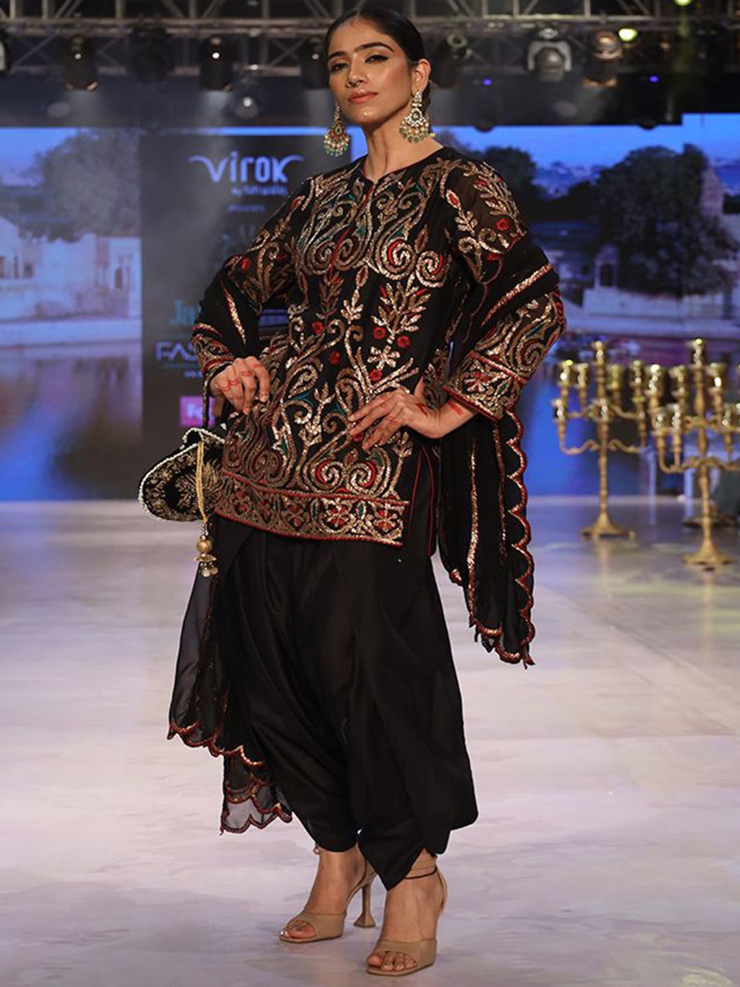 Mynah's Reynu Taandon Ethnic Motifs Thread Work Kurta with Dhoti Pants & Dupatta, Black
Mynah's Reynu Taandon Ethnic Motifs Thread Work Kurta with Dhoti Pants & Dupatta, Black