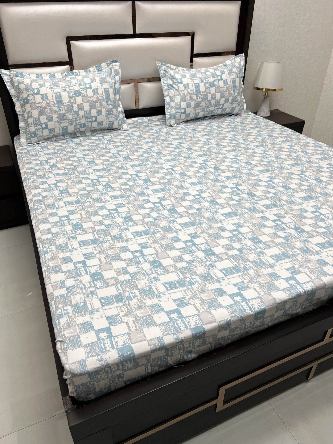 Pure Decor Royal Passion Green Checked Pure Cotton 330 TC Queen Bedsheet & 2 Pillow Covers
Pure Decor Royal Passion Green Checked Pure Cotton 330 TC Queen Bedsheet & 2 Pillow Covers