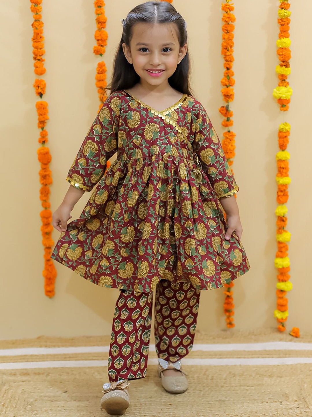 The Mom Store Girls Floral Printed Angrakha Pure Cotton Anarkali Kurta With Pyjamas, Rust
The Mom Store Girls Floral Printed Angrakha Pure Cotton Anarkali Kurta With Pyjamas, Rust