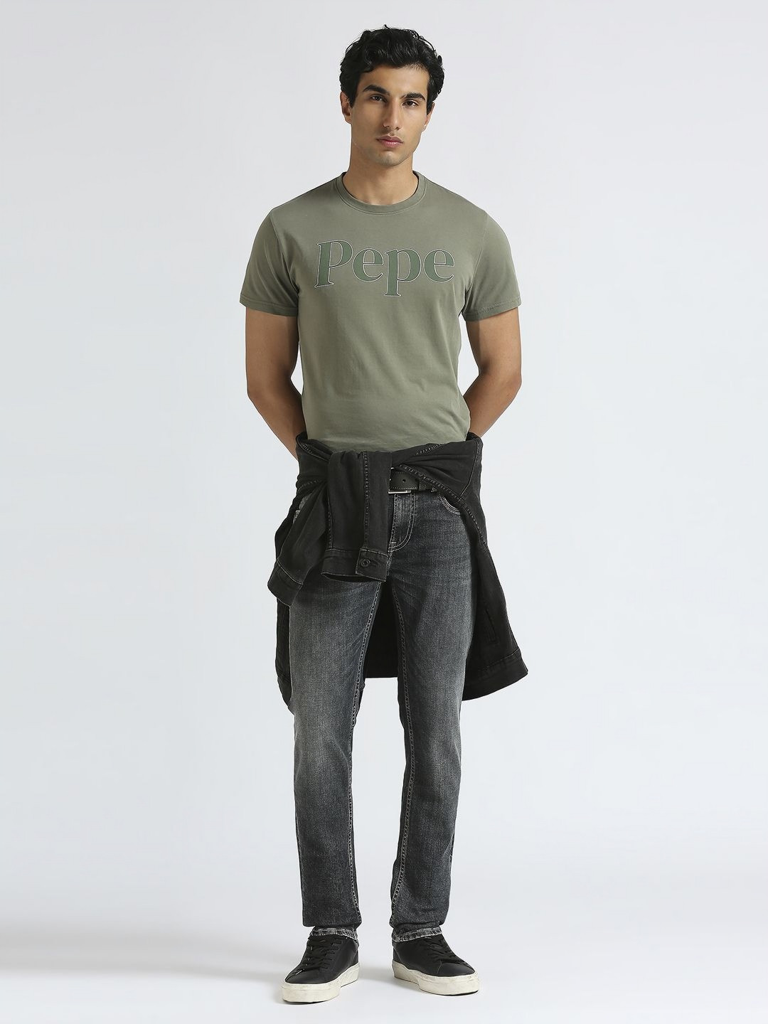 Pepe Jeans Men Typography Printed Round Neck Pure Cotton Slim Fit T-shirt, Grey
Pepe Jeans Men Typography Printed Round Neck Pure Cotton Slim Fit T-shirt, Grey