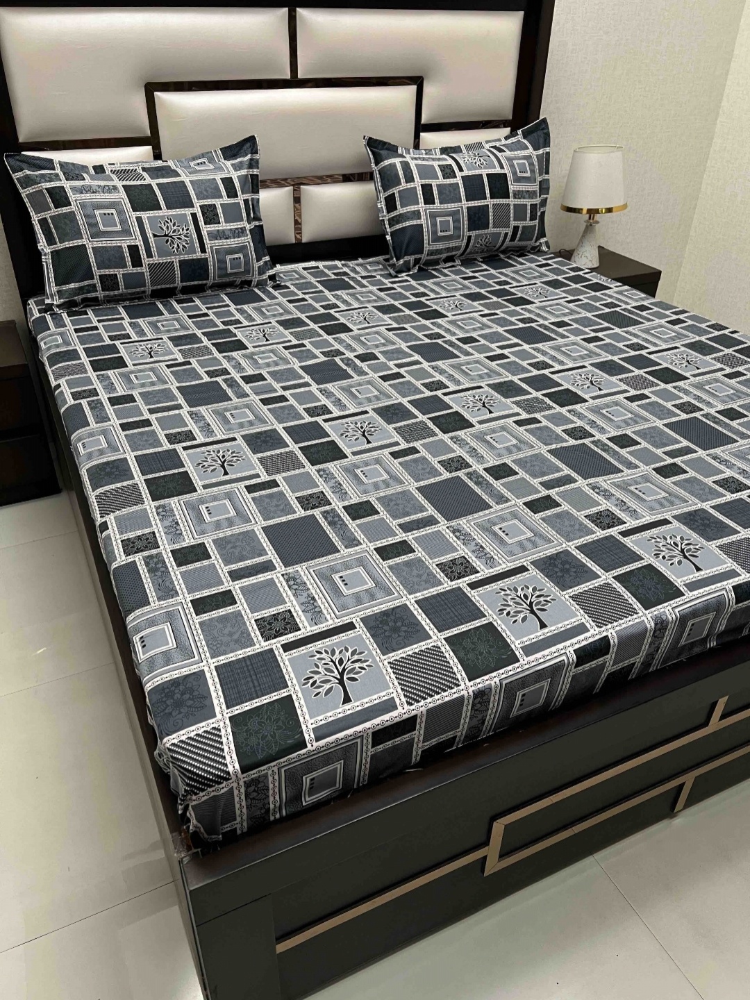 Pure Decor Grey & Black Floral Pure Cotton 350 TC King Bedsheet with 2 Pillow Covers
Pure Decor Grey & Black Floral Pure Cotton 350 TC King Bedsheet with 2 Pillow Covers