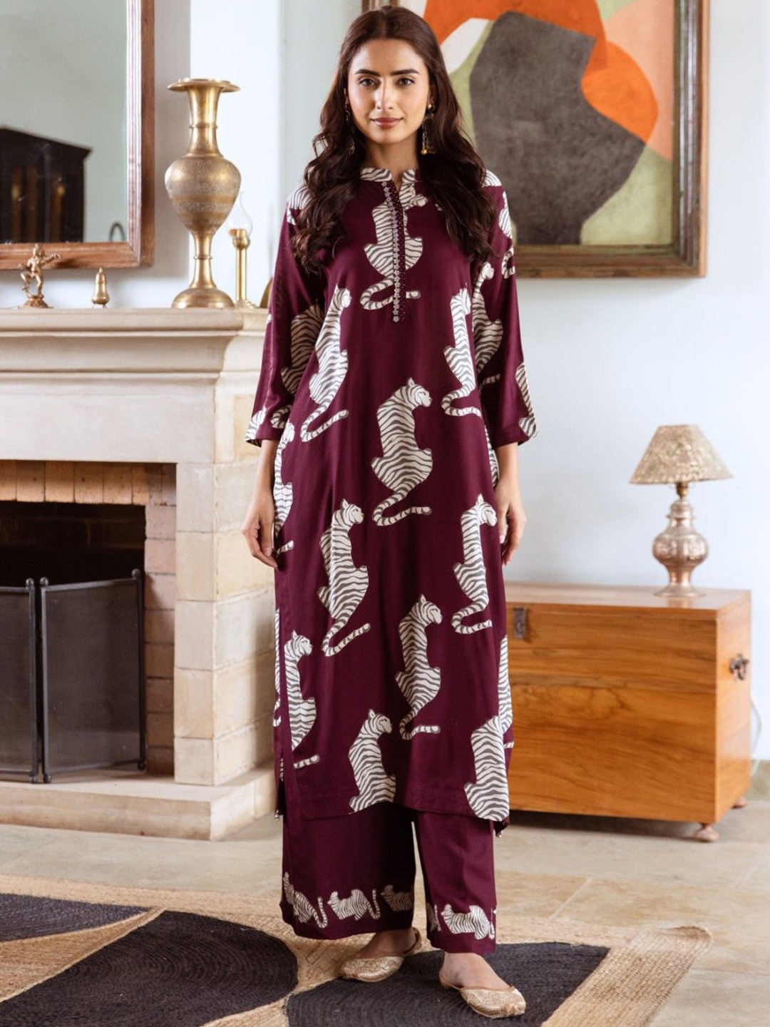 AUTUMN LANE Abstract Printed Mandarin Collar Pure Cotton Straight Kurta With Palazzos, Burgundy
AUTUMN LANE Abstract Printed Mandarin Collar Pure Cotton Straight Kurta With Palazzos, Burgundy