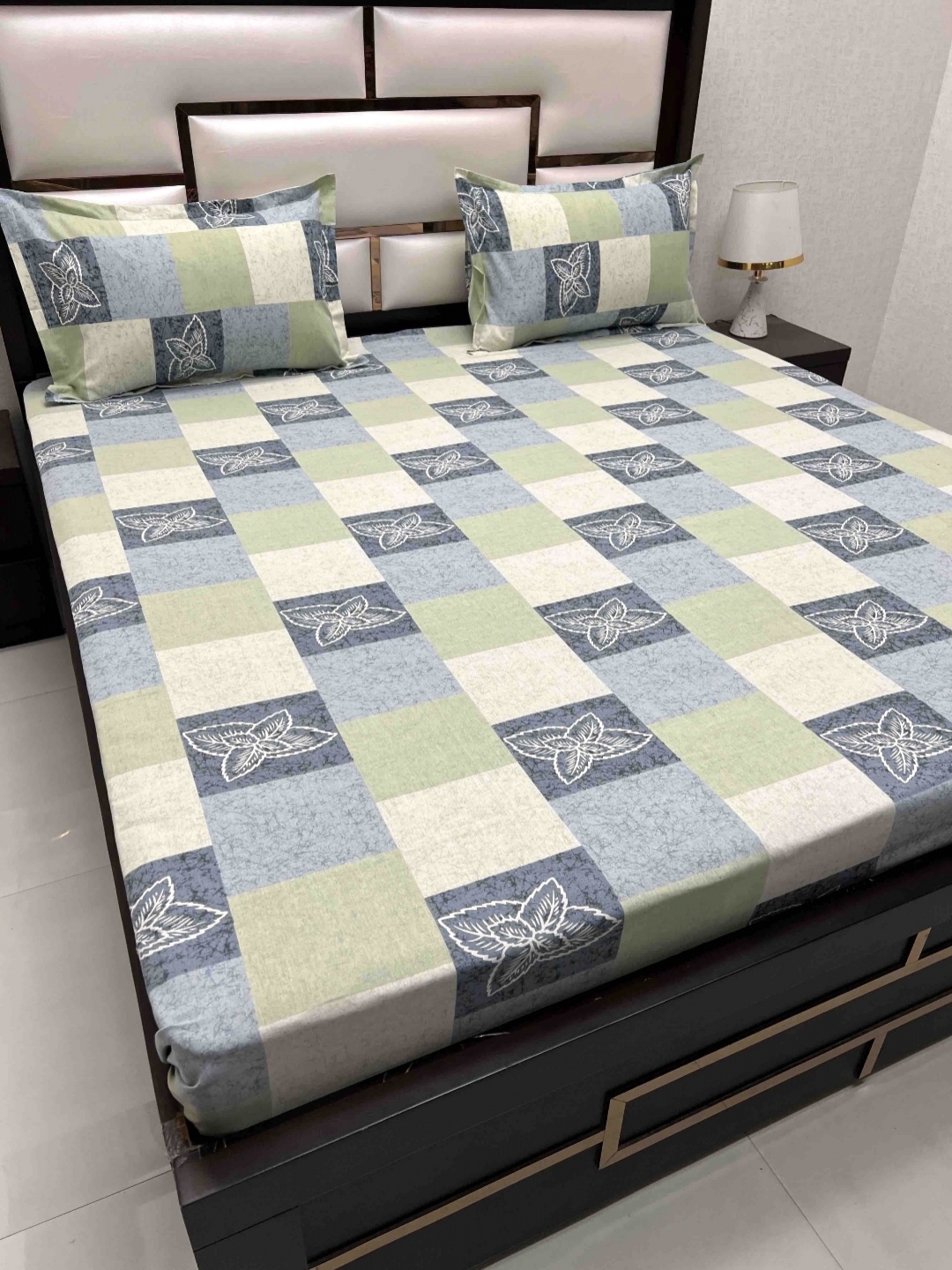 Pure Decor Passion Grey & Beige Floral 240 TC Cotton Queen Bedsheet With 2 Pillow Covers
Pure Decor Passion Grey & Beige Floral 240 TC Cotton Queen Bedsheet With 2 Pillow Covers