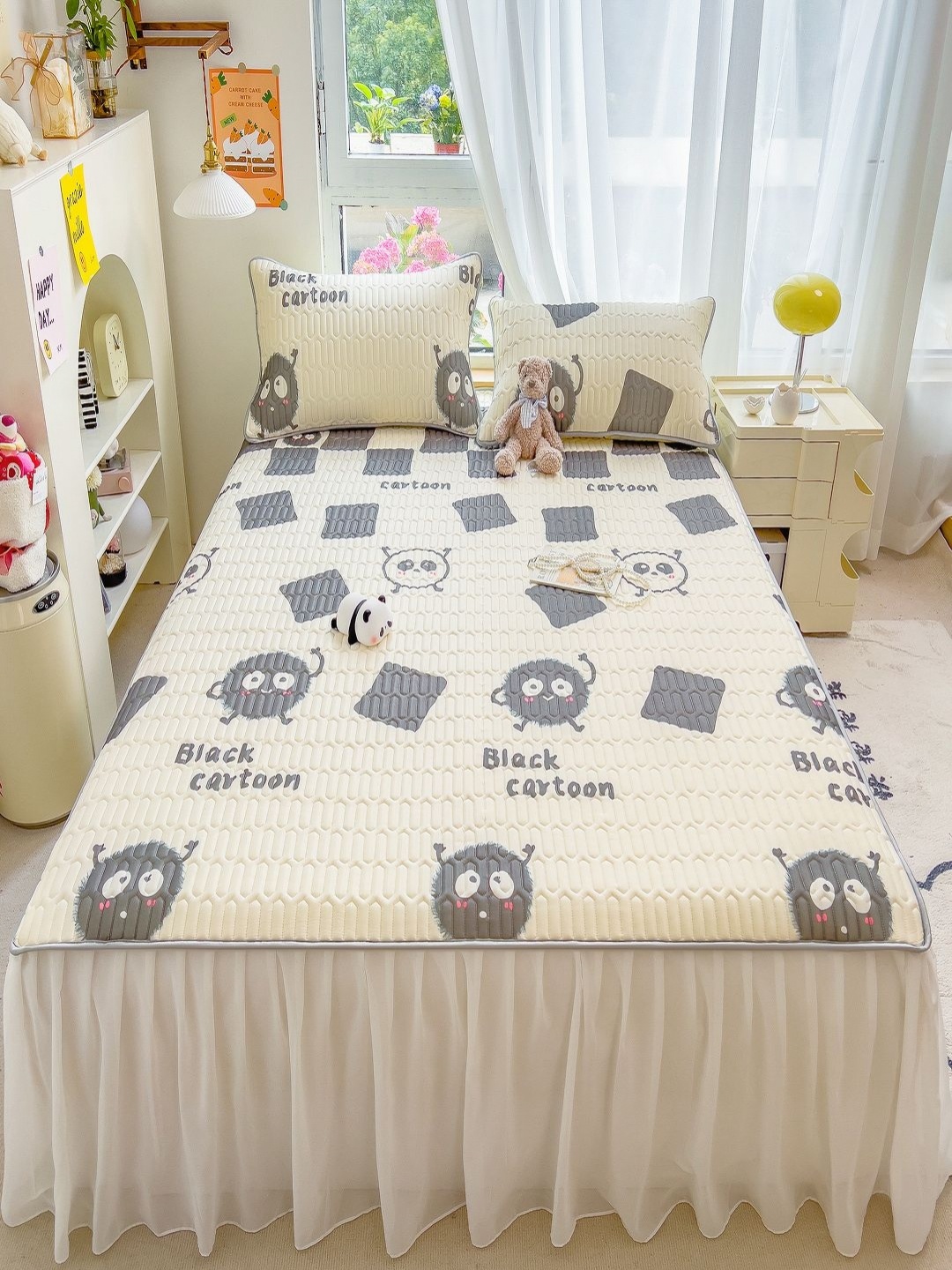JC HOME Cream & Grey Graphic Printed 160 TC Fitted Double Queen Bedsheet & 2 Pillow Covers
JC HOME Cream & Grey Graphic Printed 160 TC Fitted Double Queen Bedsheet & 2 Pillow Covers