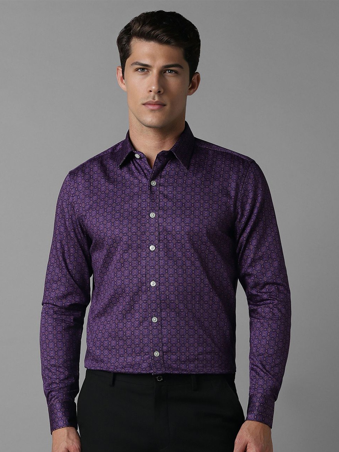 Louis Philippe Men Spread Collar Floral Printed Cotton Slim Fit Formal Shirt, Purple
Louis Philippe Men Spread Collar Floral Printed Cotton Slim Fit Formal Shirt, Purple