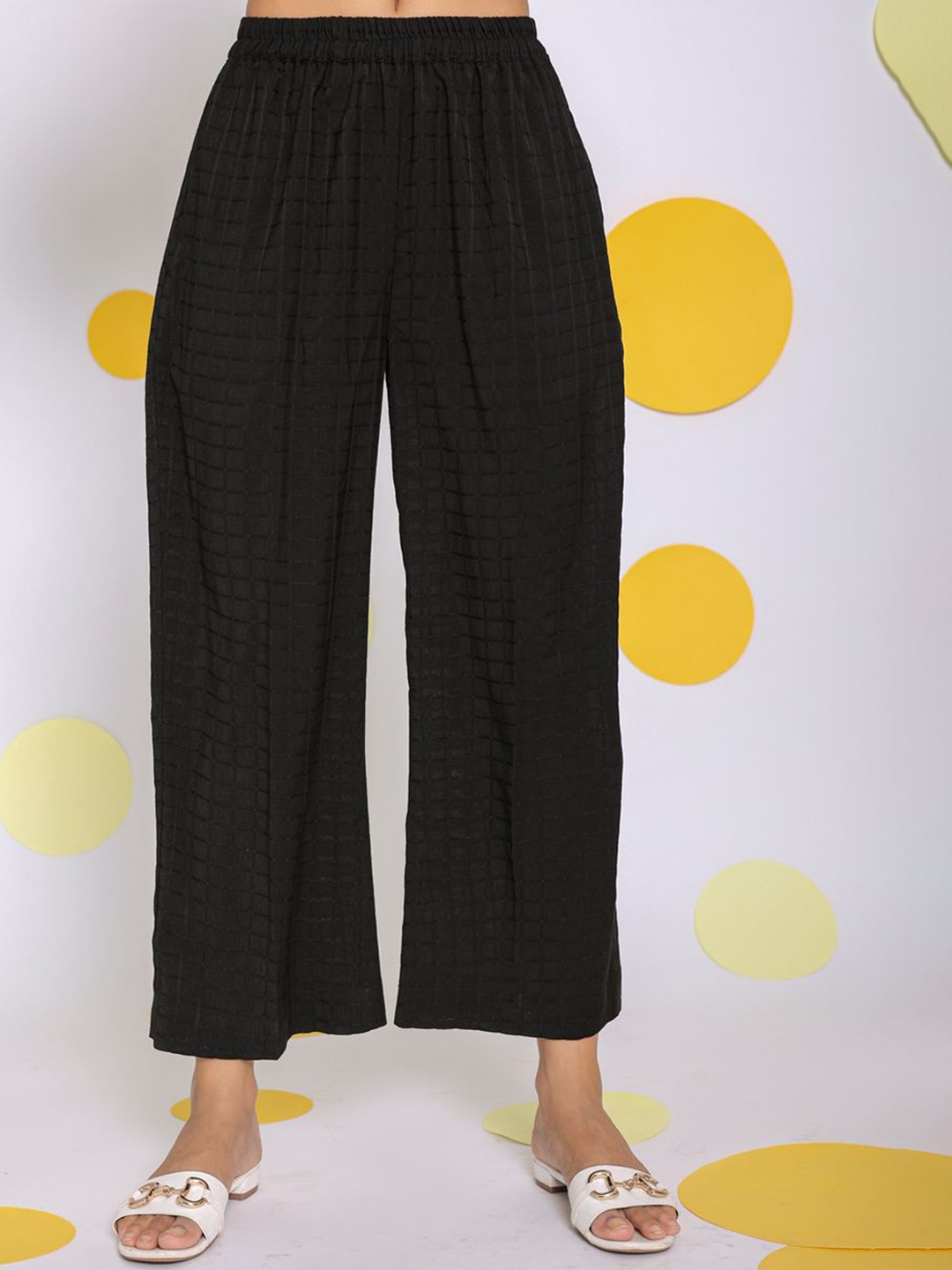 KAORI BY SHREYA AGARWAL Women Checked Relaxed Straight Leg High-Rise Trousers, Black
KAORI BY SHREYA AGARWAL Women Checked Relaxed Straight Leg High-Rise Trousers, Black