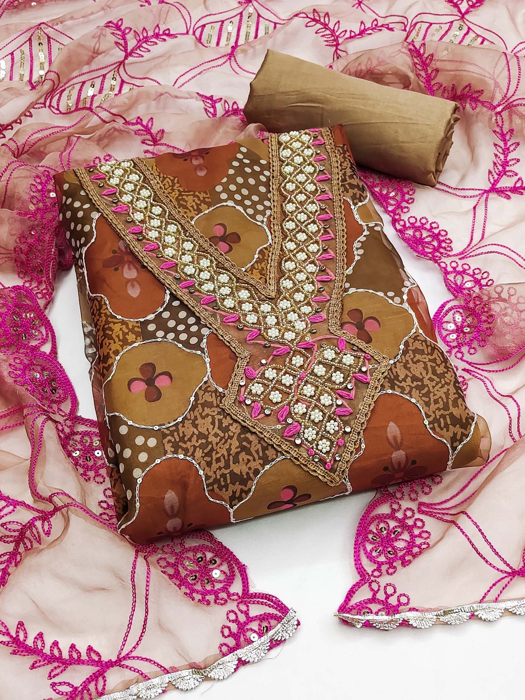 KIMISHA Ethnic Motifs Printed Beads and Stones Organza Unstitched Dress Material, Brown
KIMISHA Ethnic Motifs Printed Beads and Stones Organza Unstitched Dress Material, Brown