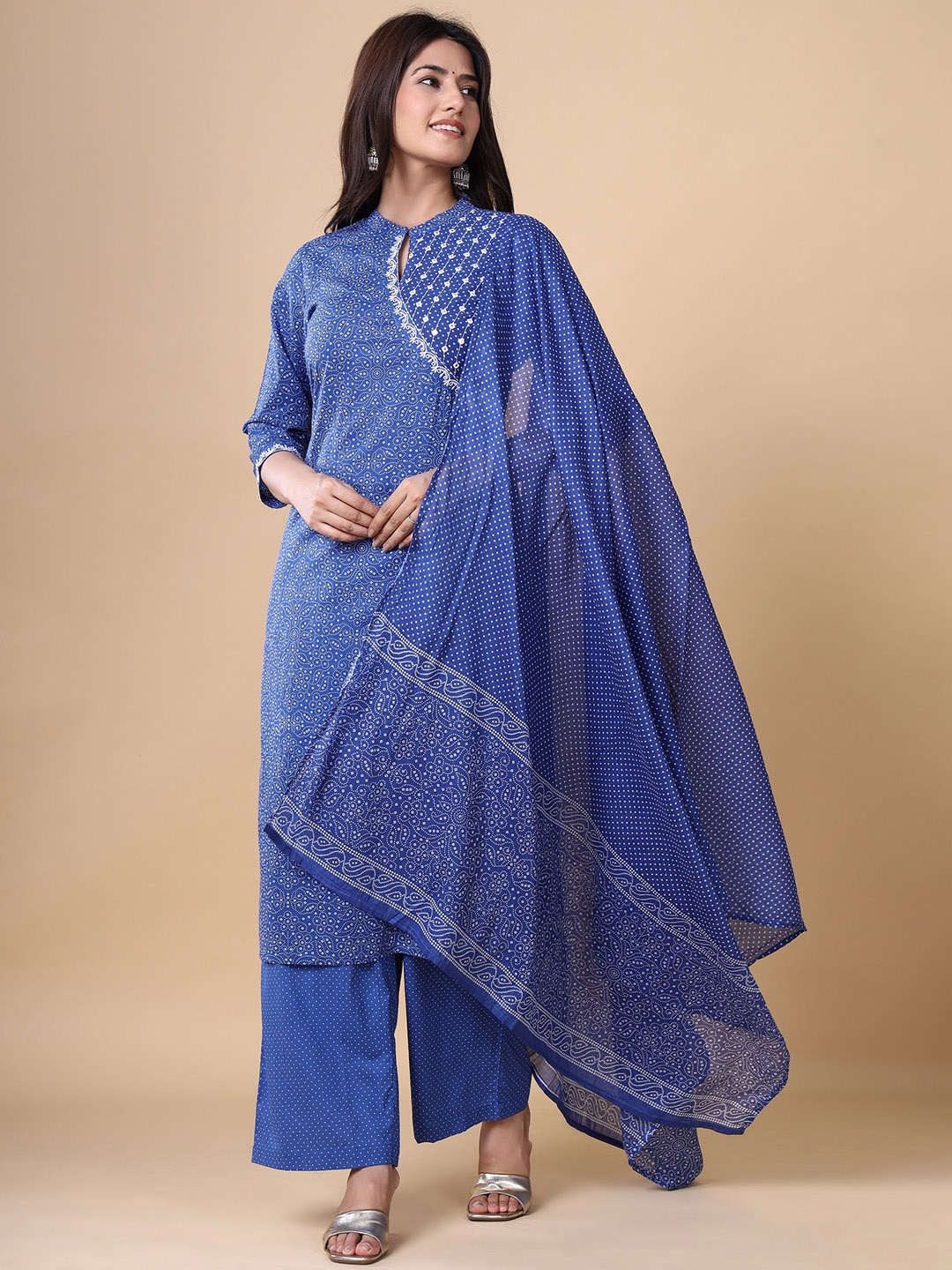 VASVI Ethnic Motifs Embroidered Pure Cotton Straight Kurta & Palazzos With Dupatta, Blue
VASVI Ethnic Motifs Embroidered Pure Cotton Straight Kurta & Palazzos With Dupatta, Blue
