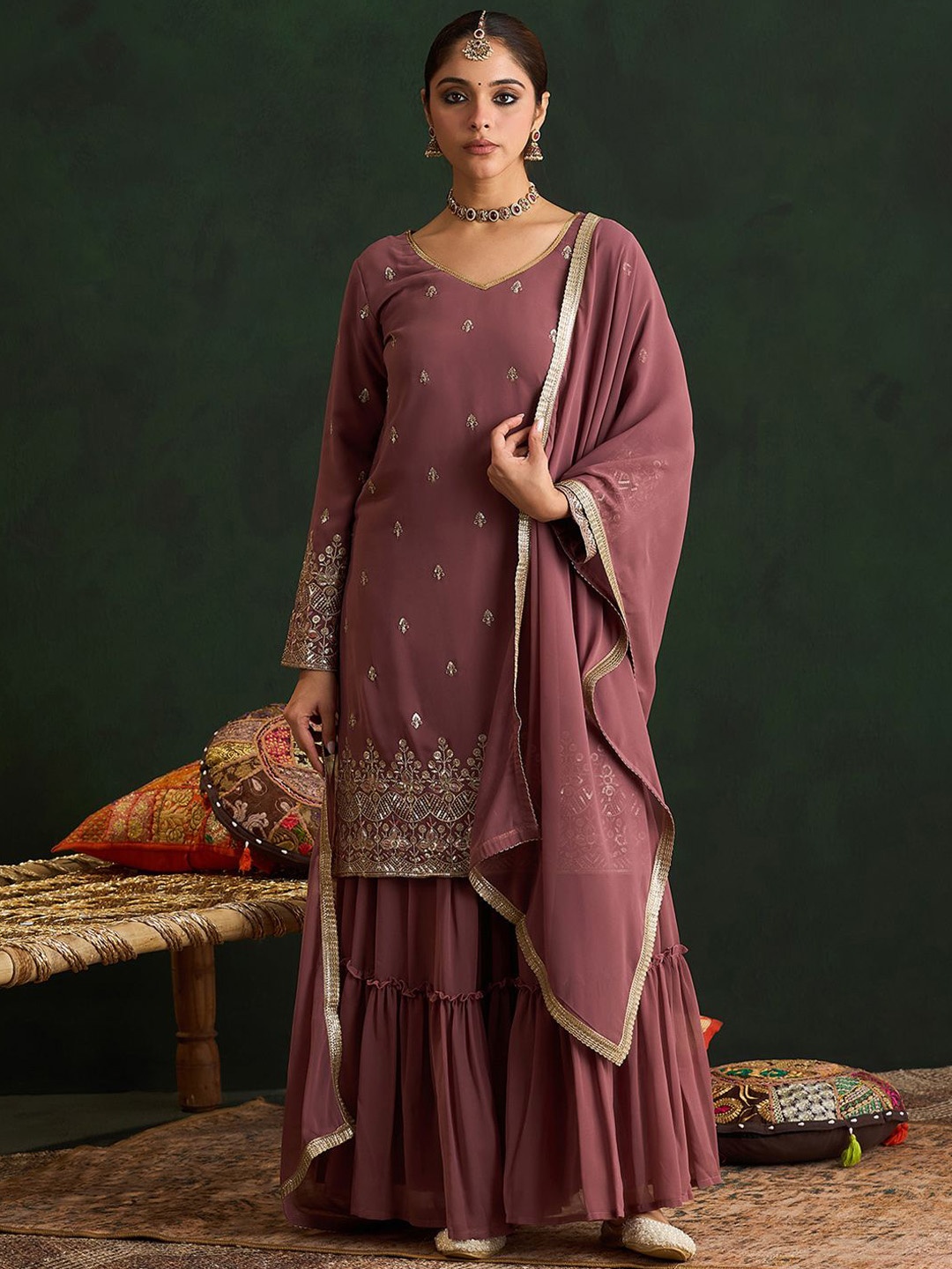 Indo Era Mauve Floral Embroidered V-Neck Sequinned Georgette Kurta with Sharara & Dupatta
Indo Era Mauve Floral Embroidered V-Neck Sequinned Georgette Kurta with Sharara & Dupatta