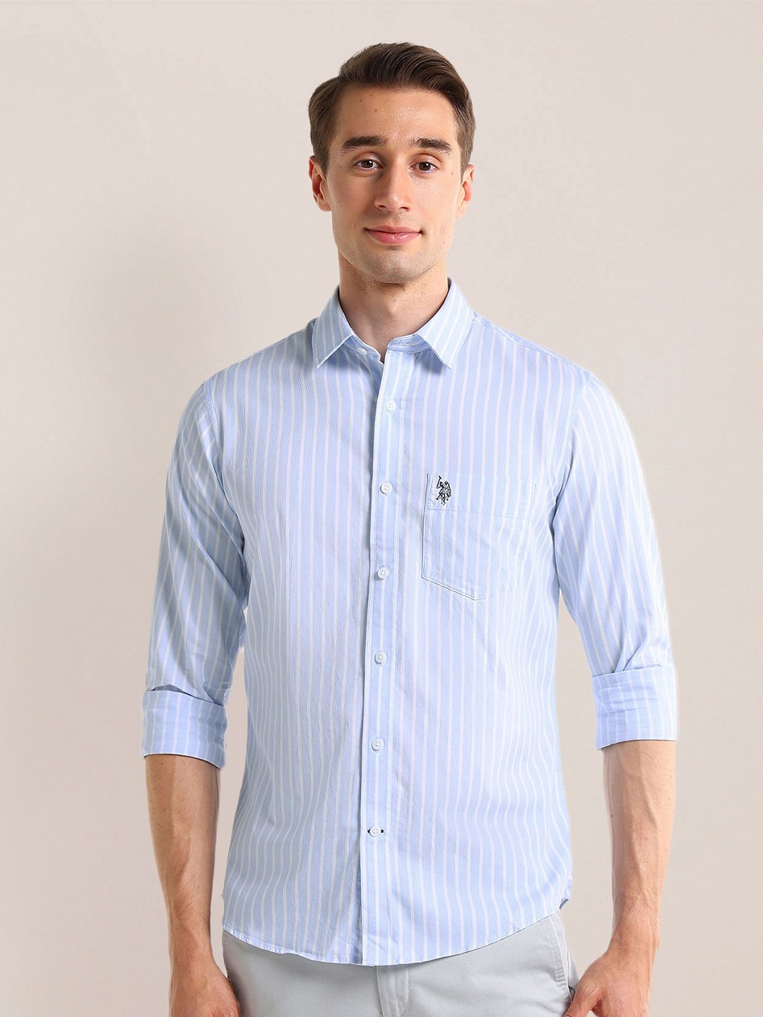 U.S. Polo Assn. Men Classic Spread Collar Vertical Striped Cotton Casual Shirt, Blue
U.S. Polo Assn. Men Classic Spread Collar Vertical Striped Cotton Casual Shirt, Blue