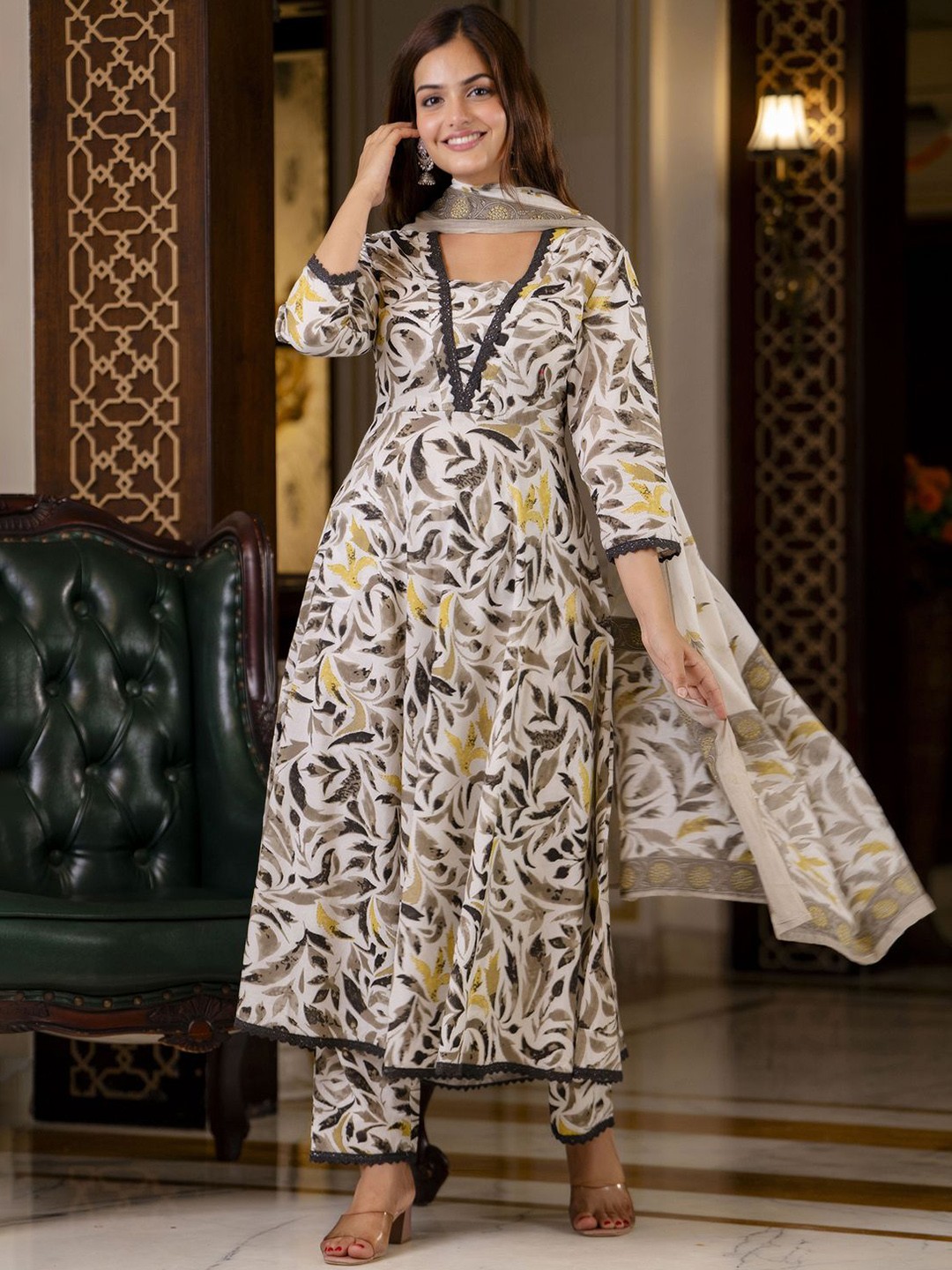 KALINI Floral Printed V Neck Pure Cotton Anarkali Kurta With Trousers & Dupatta, Grey
KALINI Floral Printed V Neck Pure Cotton Anarkali Kurta With Trousers & Dupatta, Grey