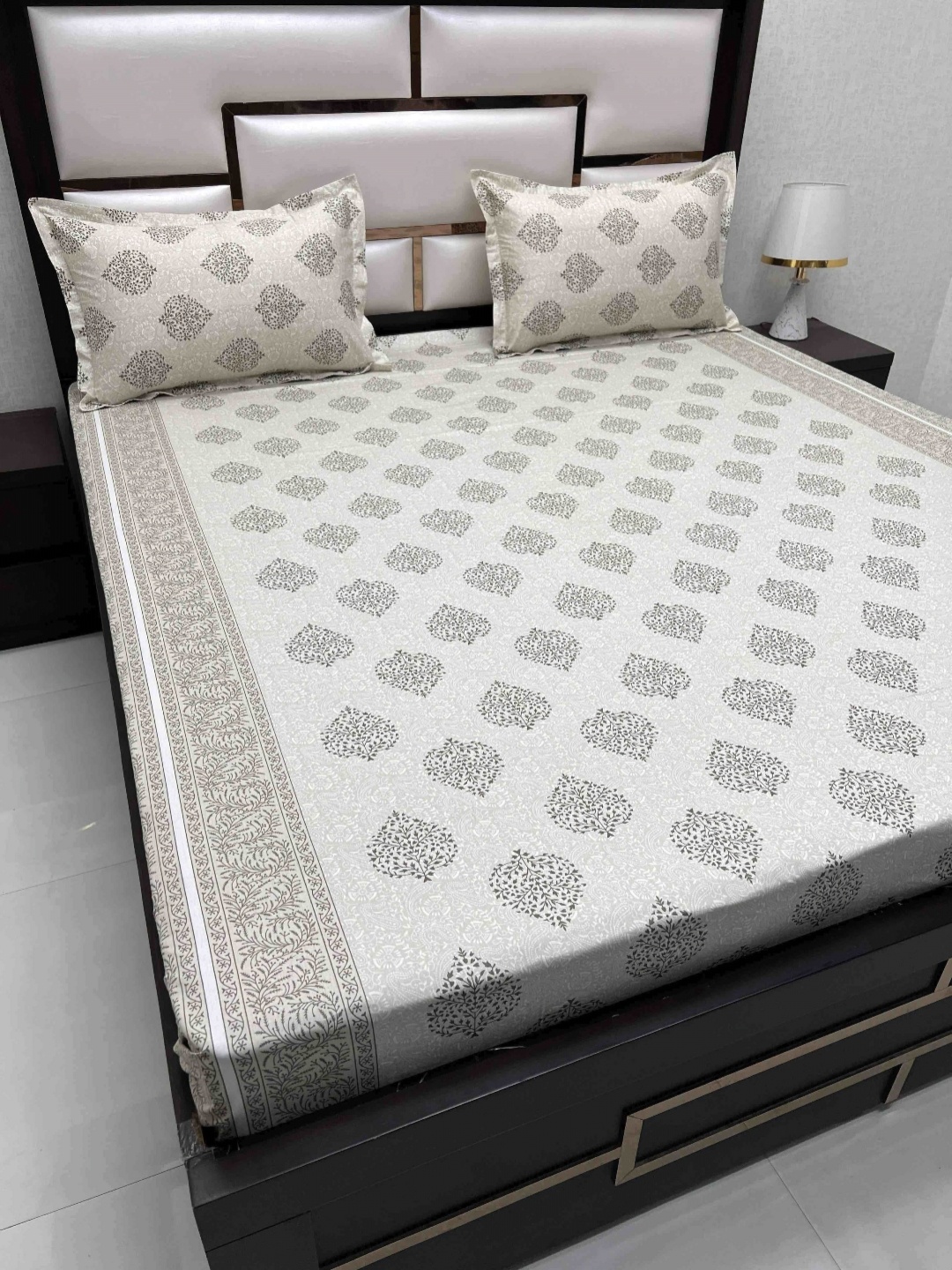 Pure Decor Royal Passion Green Ethnic 300 TC Pure Cotton Queen Bedsheet & 2 Pillow Covers
Pure Decor Royal Passion Green Ethnic 300 TC Pure Cotton Queen Bedsheet & 2 Pillow Covers