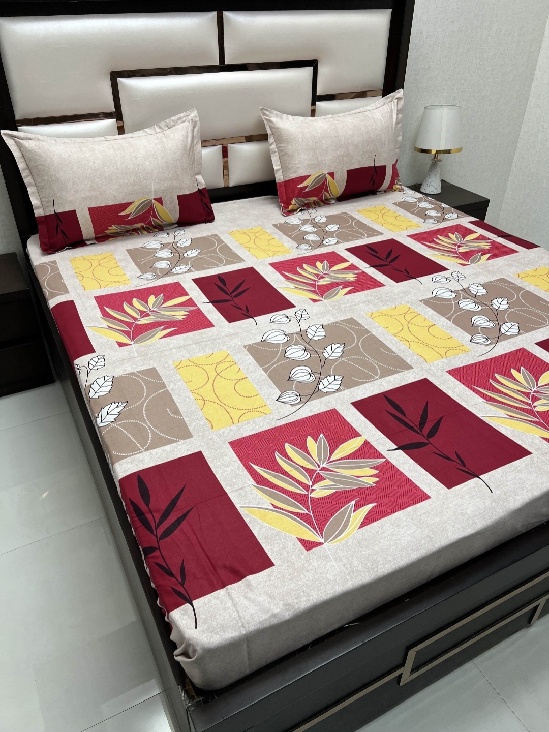 Pure Decor Passion Fur Beige Printed 230 TC Cotton Queen Bedsheet with 2 Pillow Covers
Pure Decor Passion Fur Beige Printed 230 TC Cotton Queen Bedsheet with 2 Pillow Covers