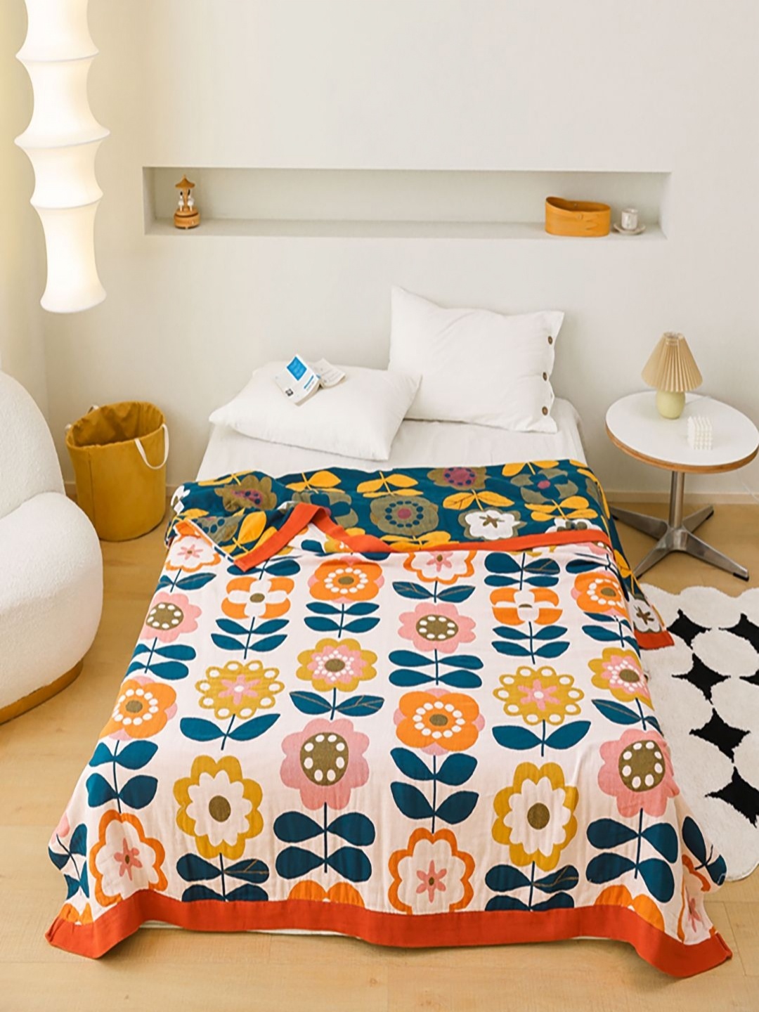 JC HOME White & Blue Floral Printed Pure Cotton AC Room 350 GSM Single Bed Quilt
JC HOME White & Blue Floral Printed Pure Cotton AC Room 350 GSM Single Bed Quilt